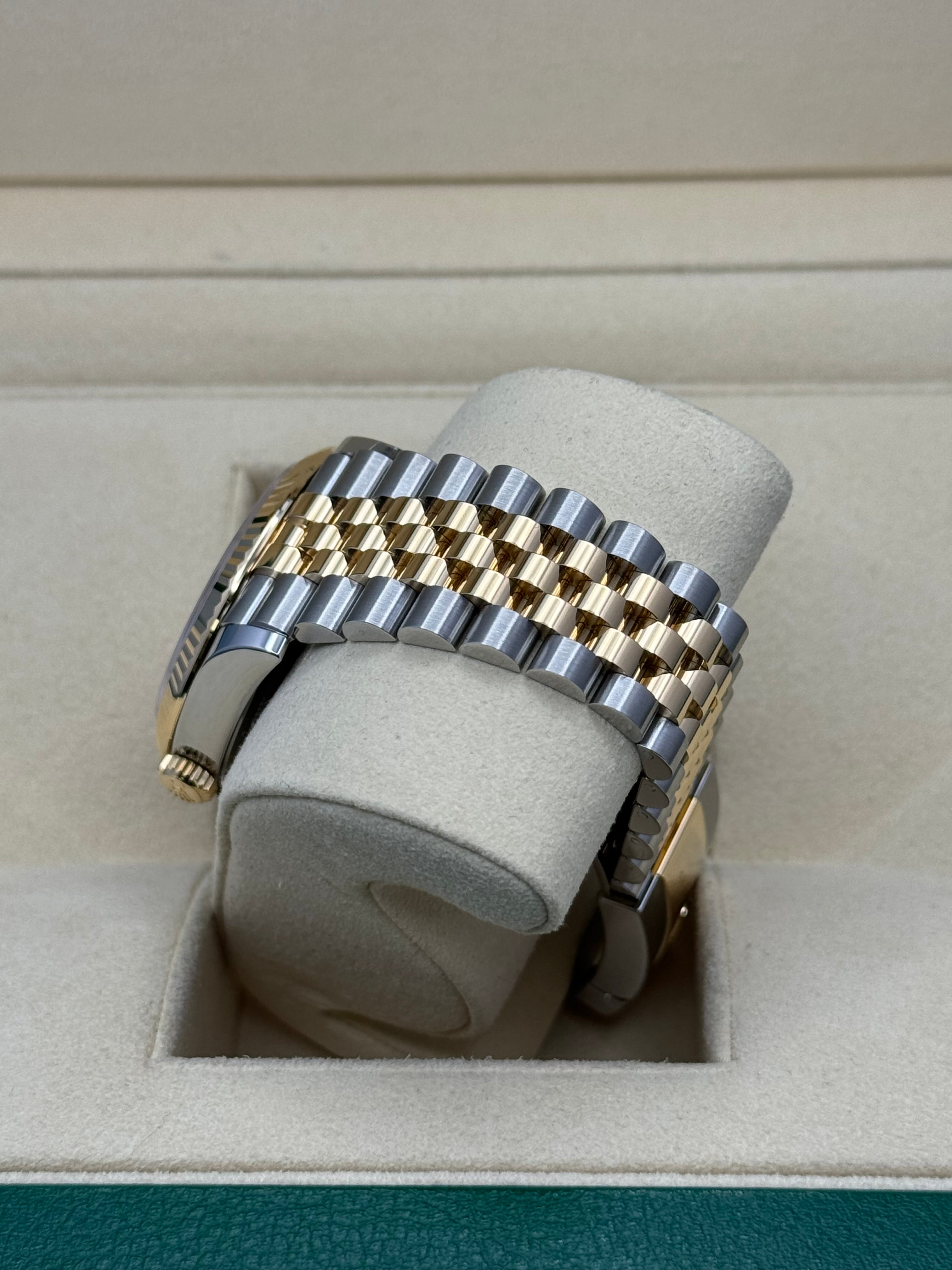 Rolex Steel and Yellow Gold Rolesor Datejust 36  - White Index Dial - Jubilee Bracelet - 126233 wij