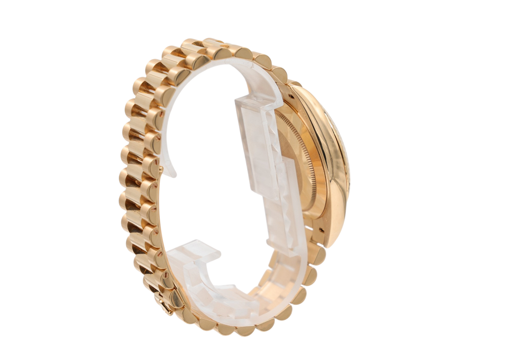 Rolex - Day-Date 40mm – Champagne Baguette – 228238 – 2024