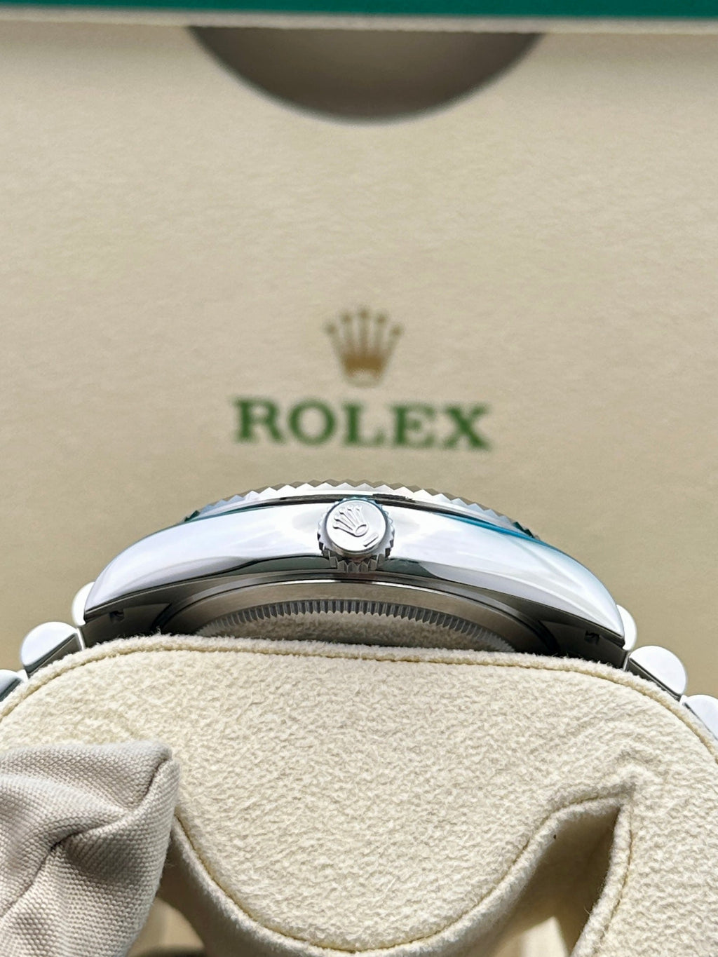 Rolex Sky Dweller 42 Black Dial Oyster Stainless Steel Jubilee Mens  336934