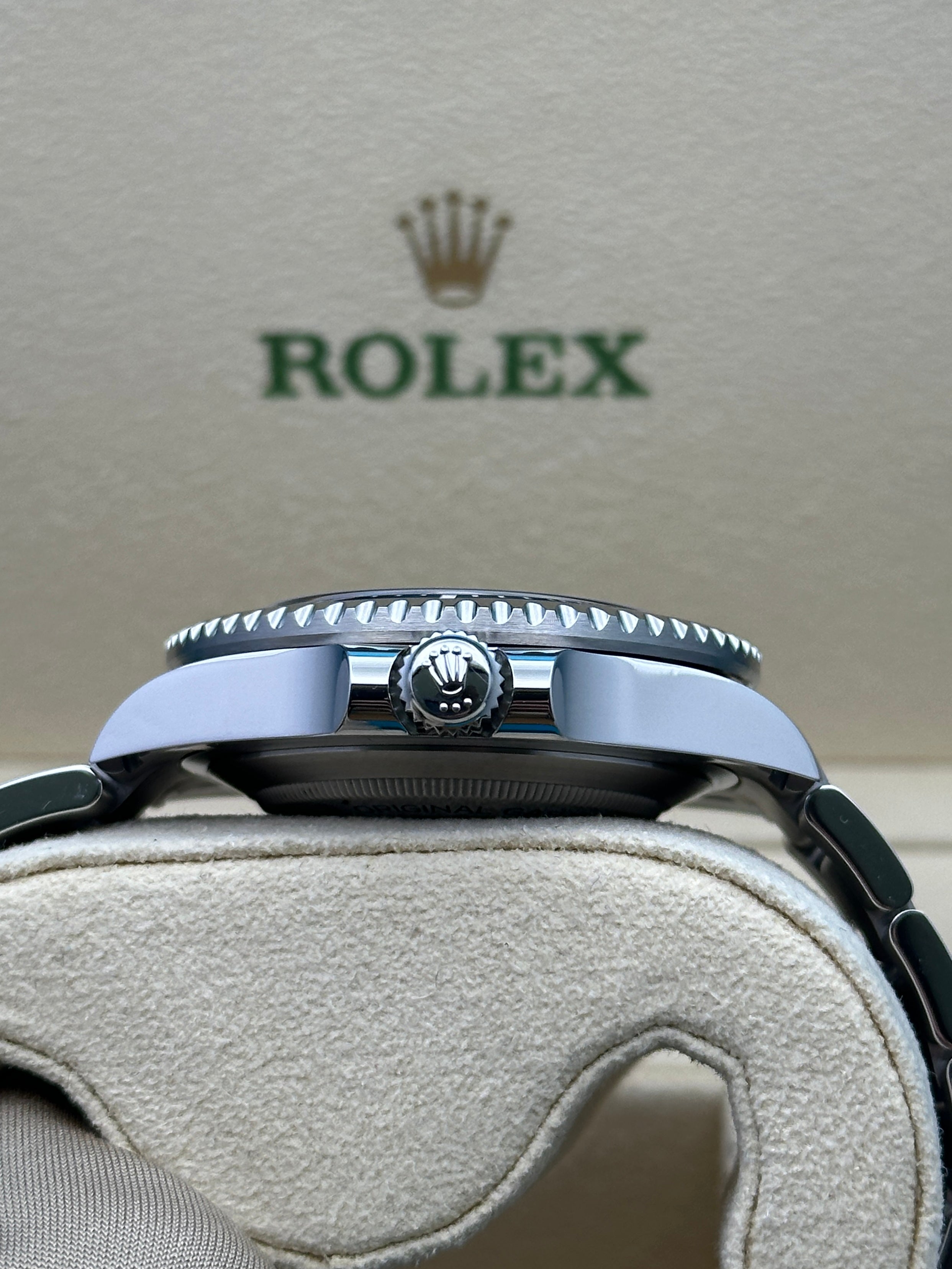 Rolex Sea-Dweller 43  - Black Dial - 126600