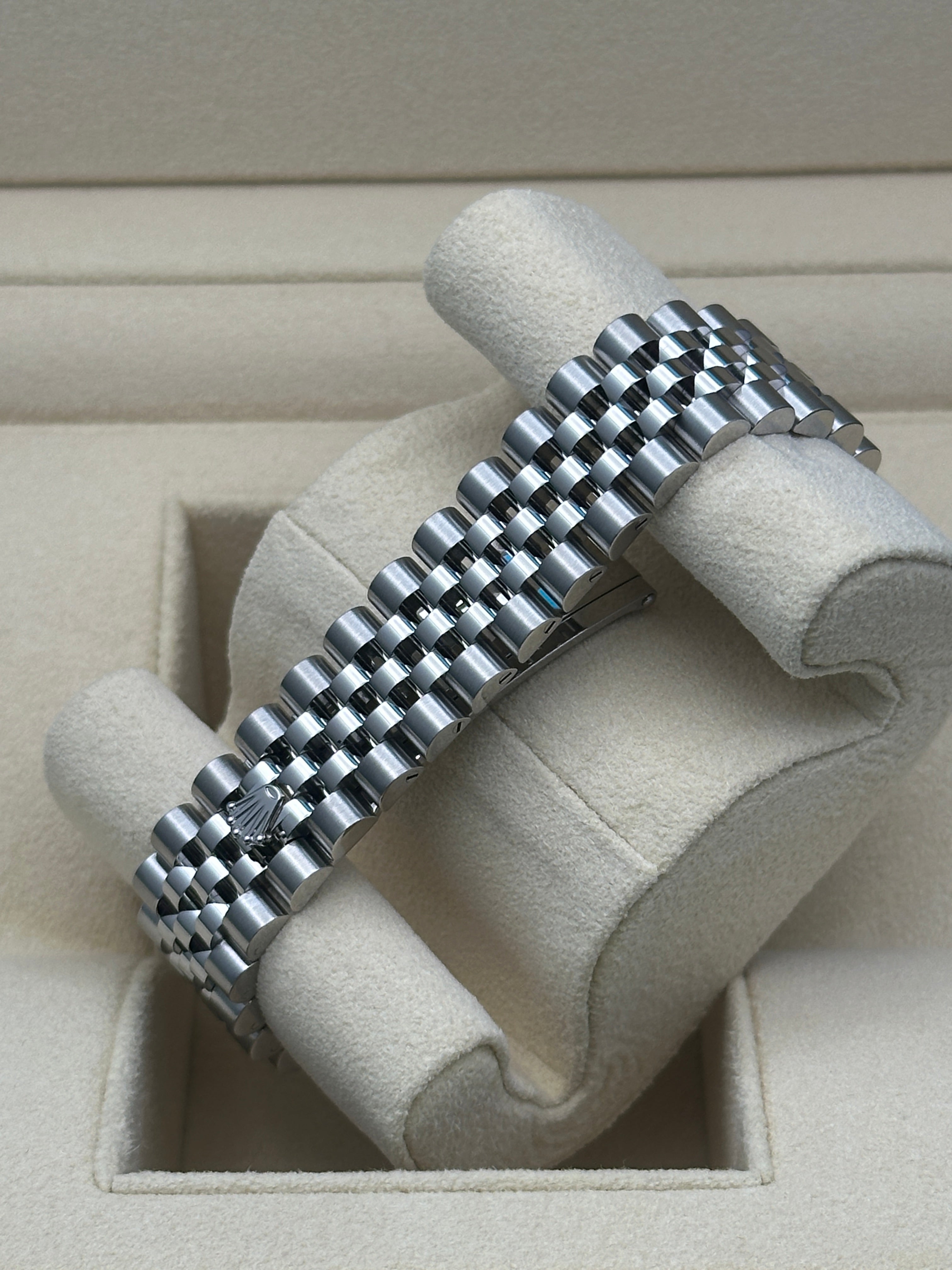 Rolex Steel and White Gold Datejust 31  - Black Roman Dial - Jubilee Bracelet - 278274 bkrj