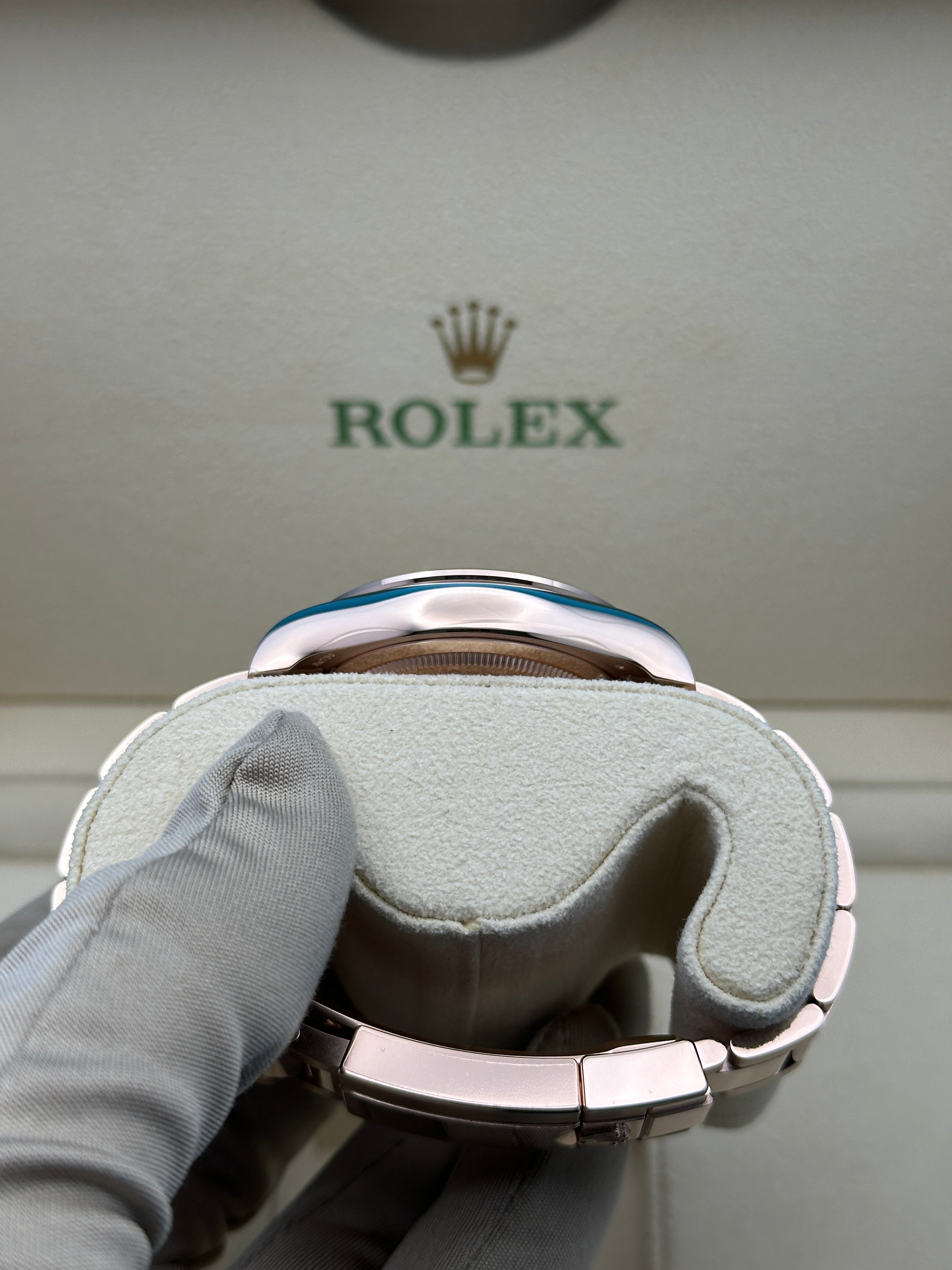 Rolex Everose Gold Cosmograph Daytona Watch - Fixed Bezel - Black And Sundust Index Dial
