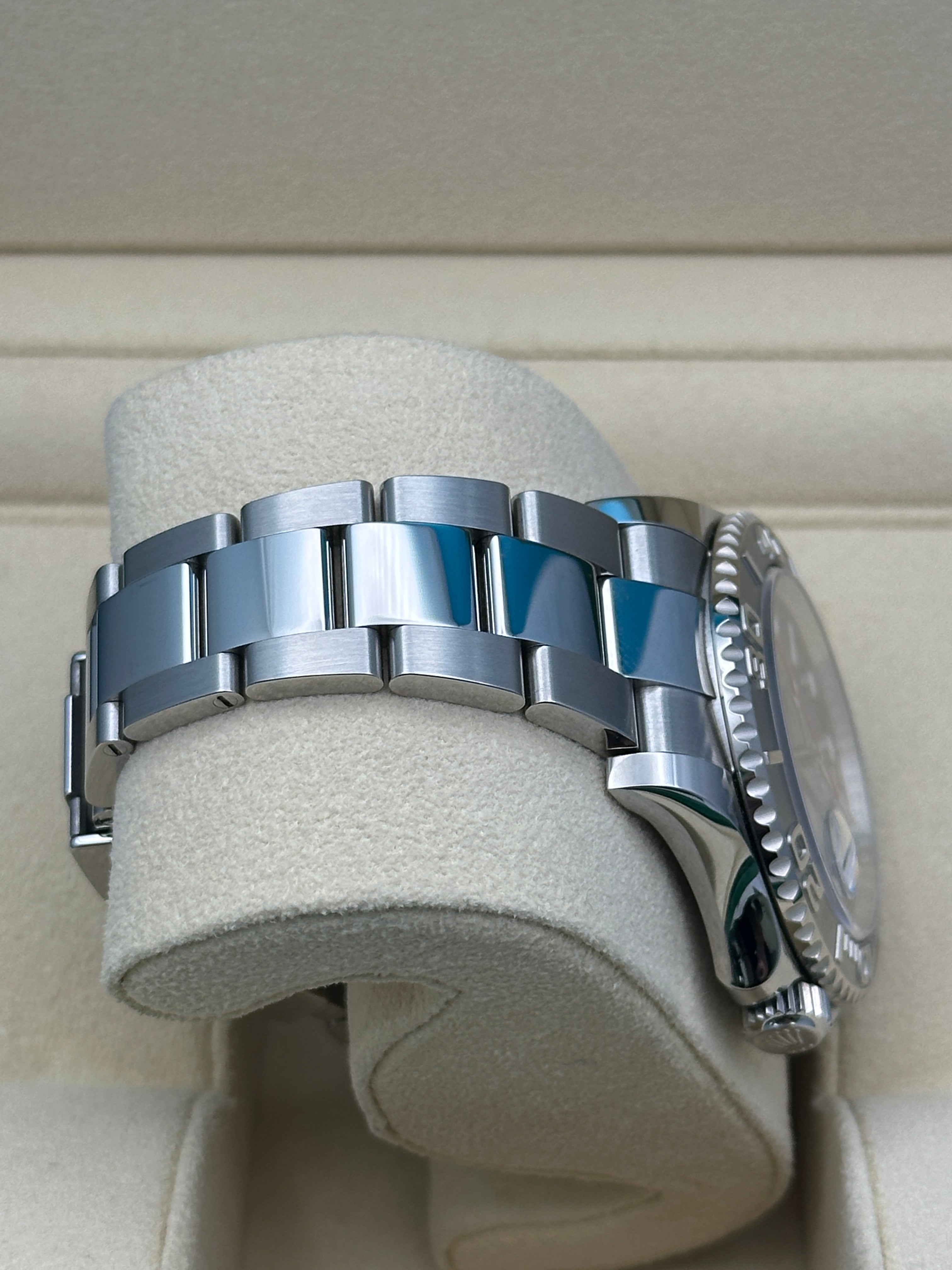 Rolex Steel and Platinum Yacht-Master 40  - Blue Dial - 3235 Movement - 126622 blu