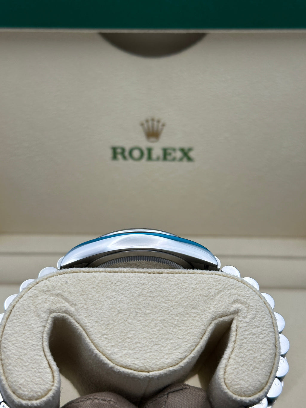 Rolex Steel Datejust 36  - Silver Index Dial - Jubilee Bracelet - 126200 sij