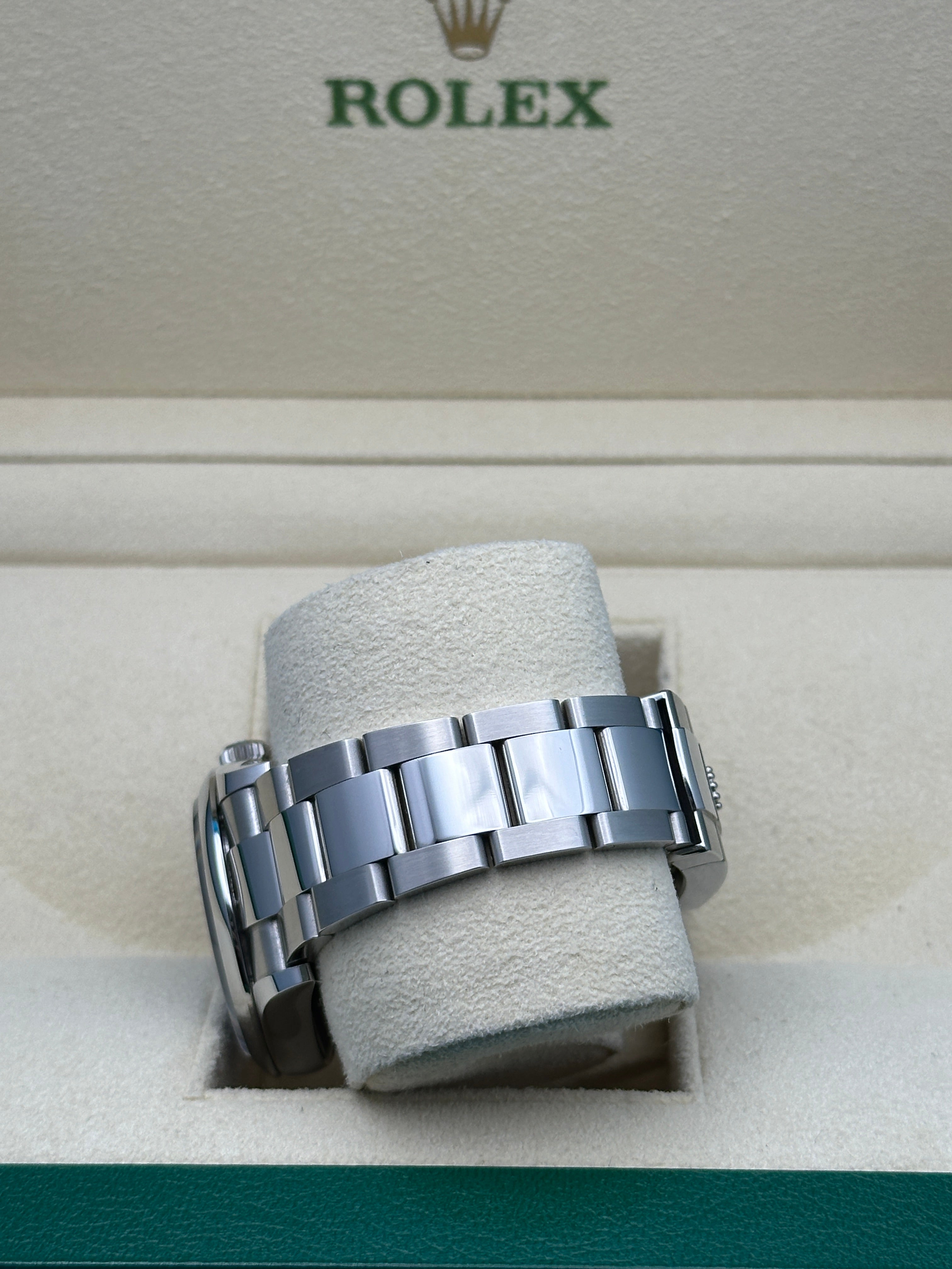 Rolex Steel Datejust 36  - Blue Index Dial - Oyster Bracelet - 126200 blio