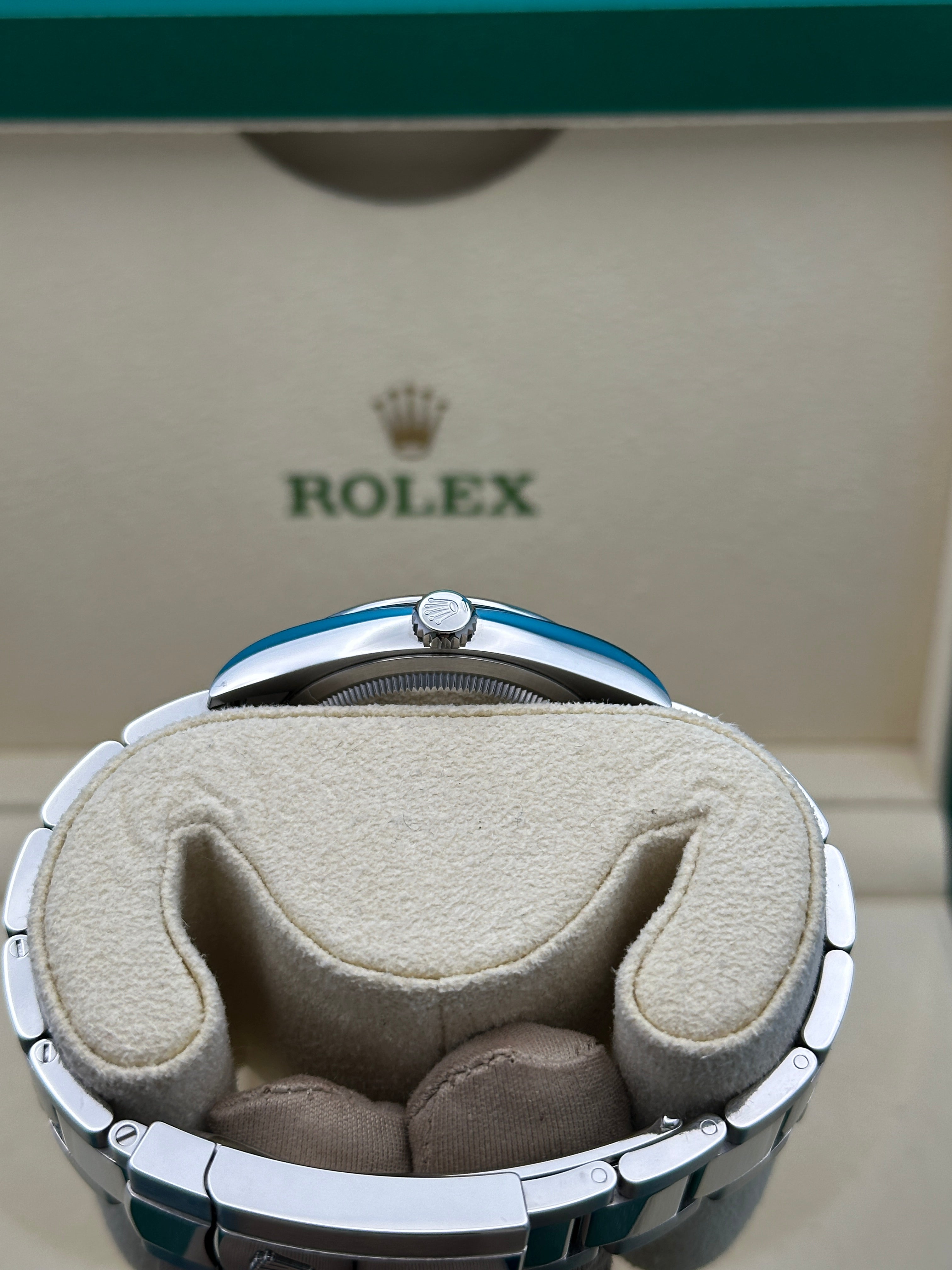 Rolex Steel Datejust 36  - Blue Index Dial - Oyster Bracelet - 126200 blio