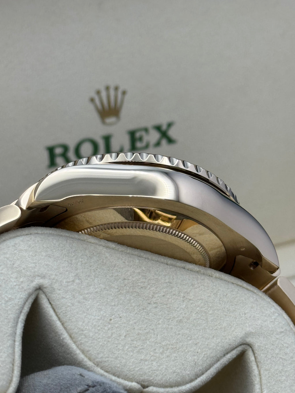 Rolex Yellow Gold Yacht-Master II 44  - White Dial - 116688