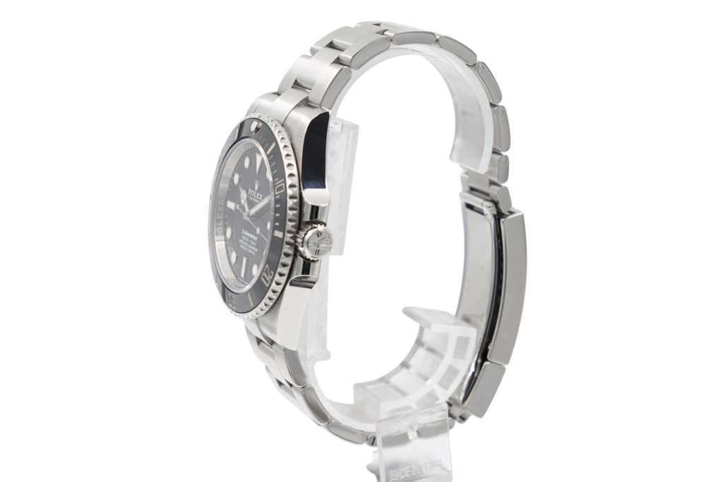 Rolex - Submariner – Black – 124060 – 2021