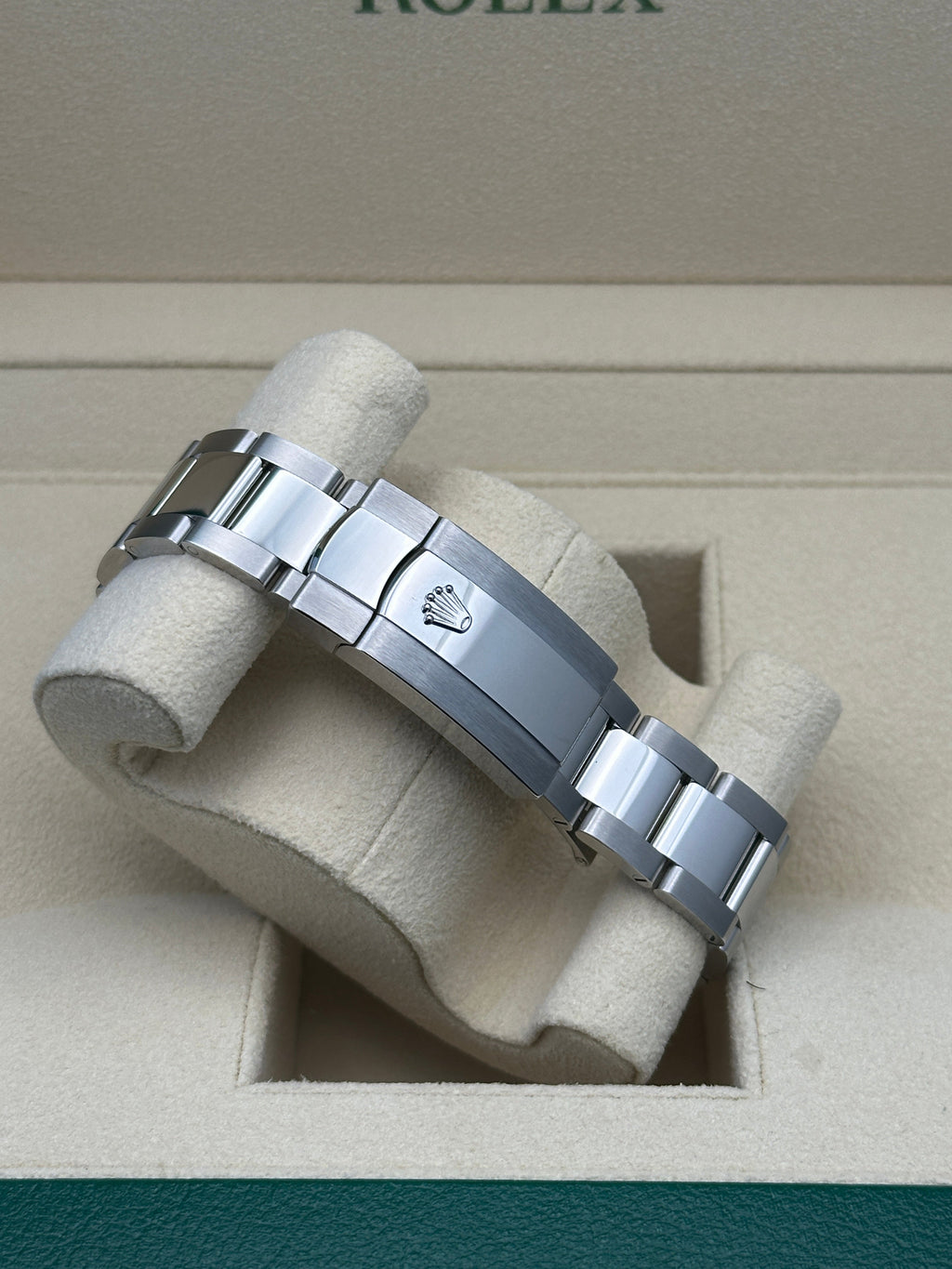 Rolex Steel Datejust 41  - Smooth Bezel - Slate Green Roman Dial - Oyster Bracelet - 126300 slgro