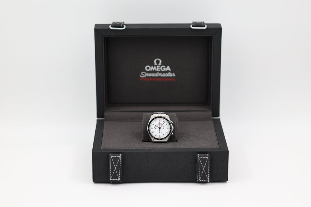 Omega - Speedmaster - White Dial - 310.30.42.50.04.001 - 2024