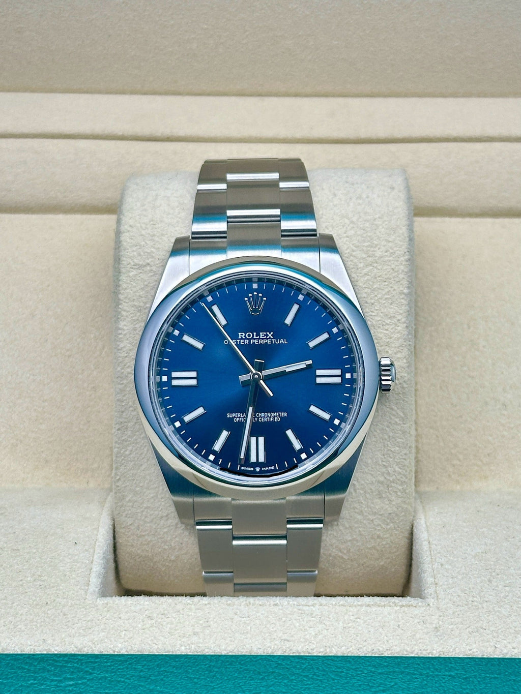 Rolex Oyster Perpetual 41  - Blue Index Dial - Oyster Bracelet - 124300 bluio
