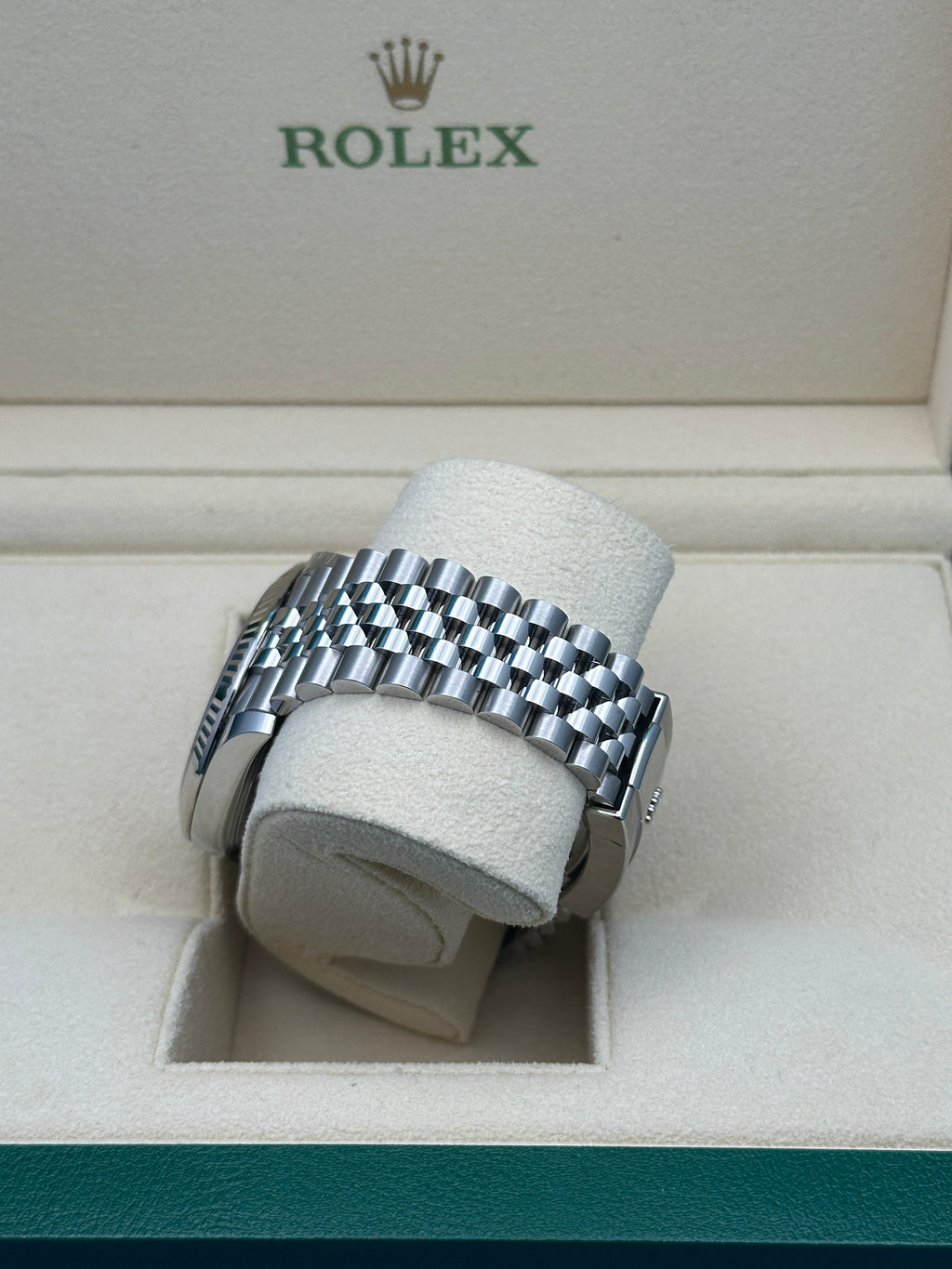 Rolex Steel and White Gold Rolesor Datejust 41  - Black Index Dial - Jubilee Bracelet - 126334 bkij