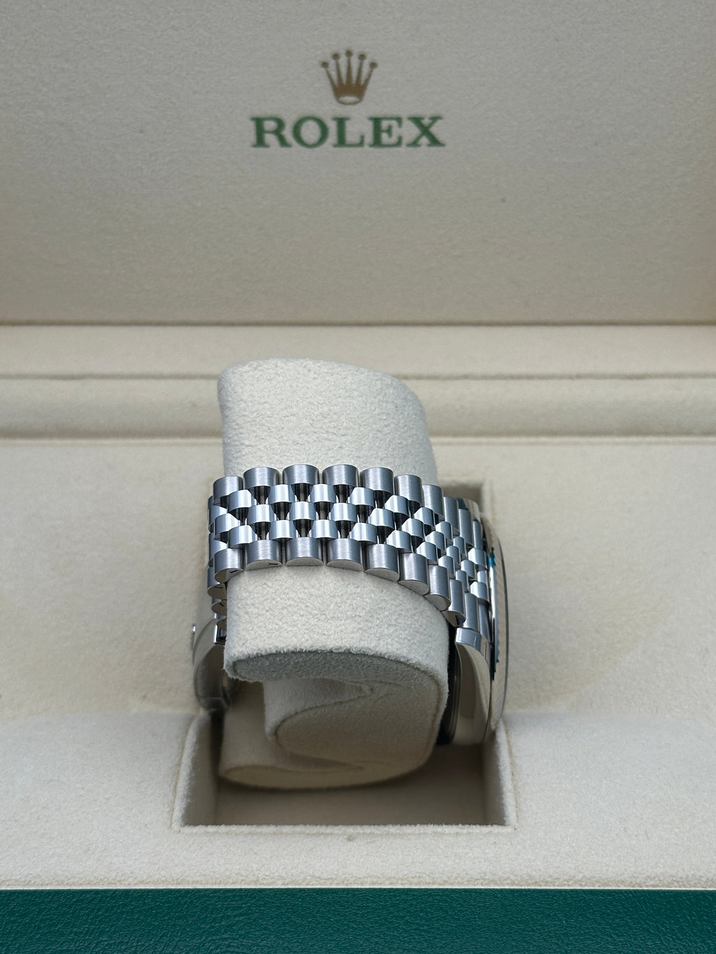Rolex Steel and White Gold Rolesor Datejust 41  - Black Index Dial - Jubilee Bracelet - 126334 bkij