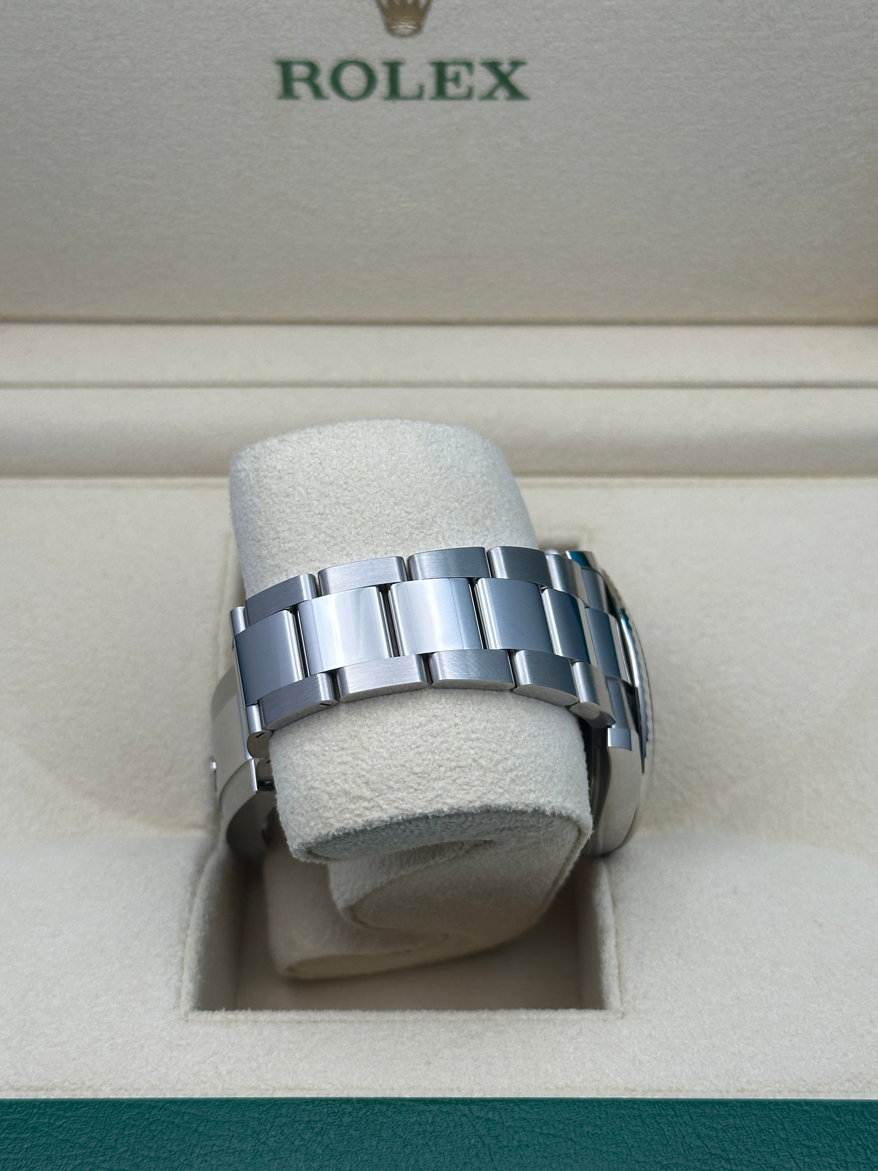Rolex Steel and White Gold Rolesor Datejust 41  - Mint Green Index Dial - Oyster Bracelet - 126334