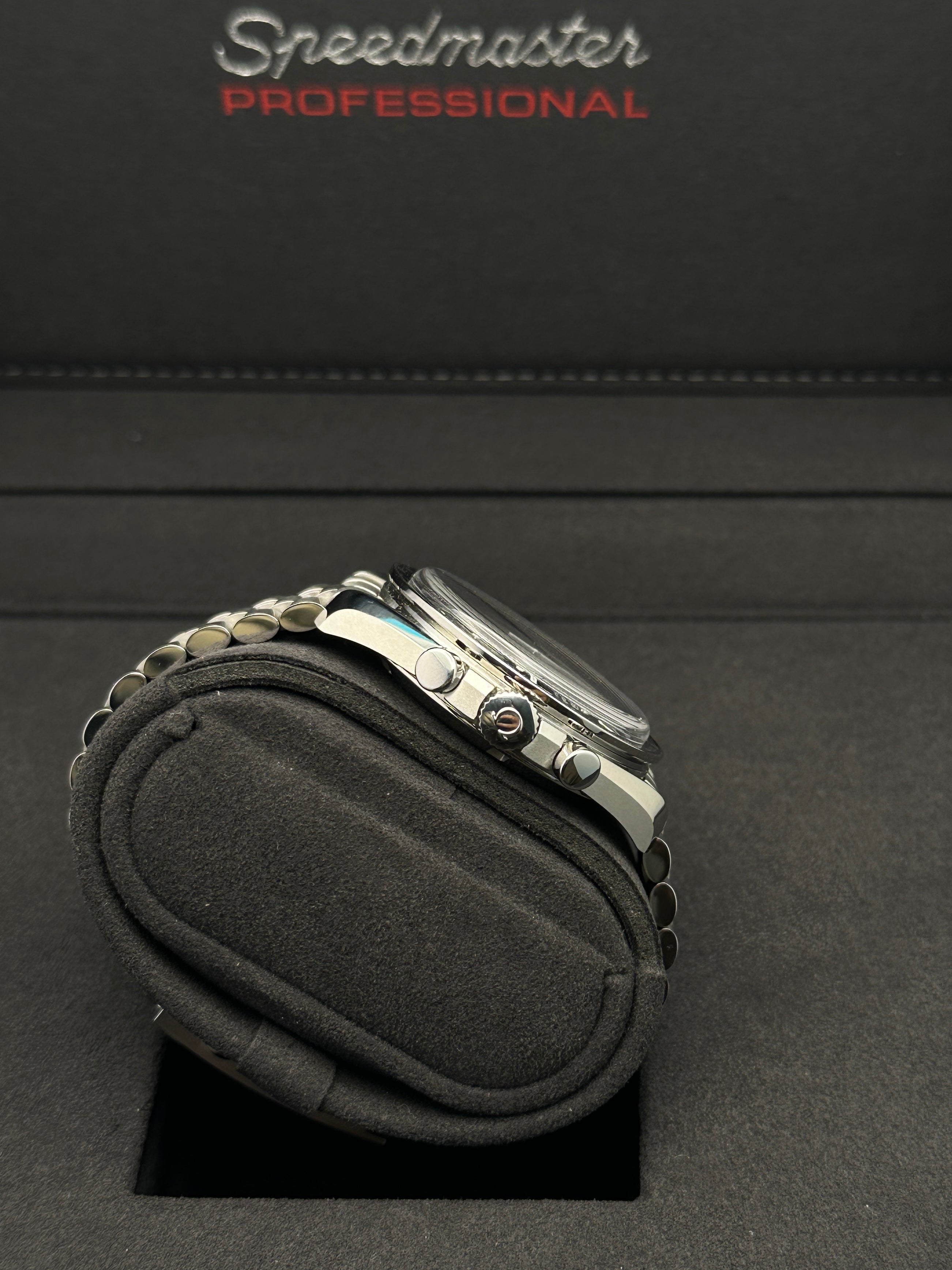 Omega Speedmaster Moon Professional Co-Axial Master Chronometer Chronograph  - 42 mm Steel Case - Black Dial - 310.30.42.50.01.002