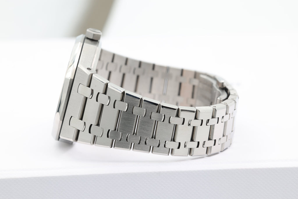 Audemars Piguet - Royal Oak - Grey Dial - 15500ST - 2020