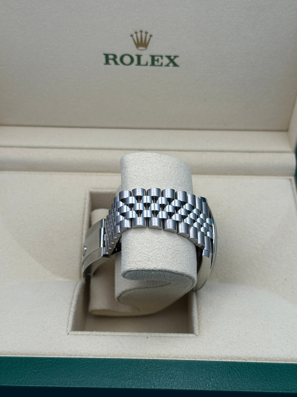 Rolex Steel Datejust 41  - Smooth Bezel - Blue Index Dial - Jubilee Bracelet - 126300 blij