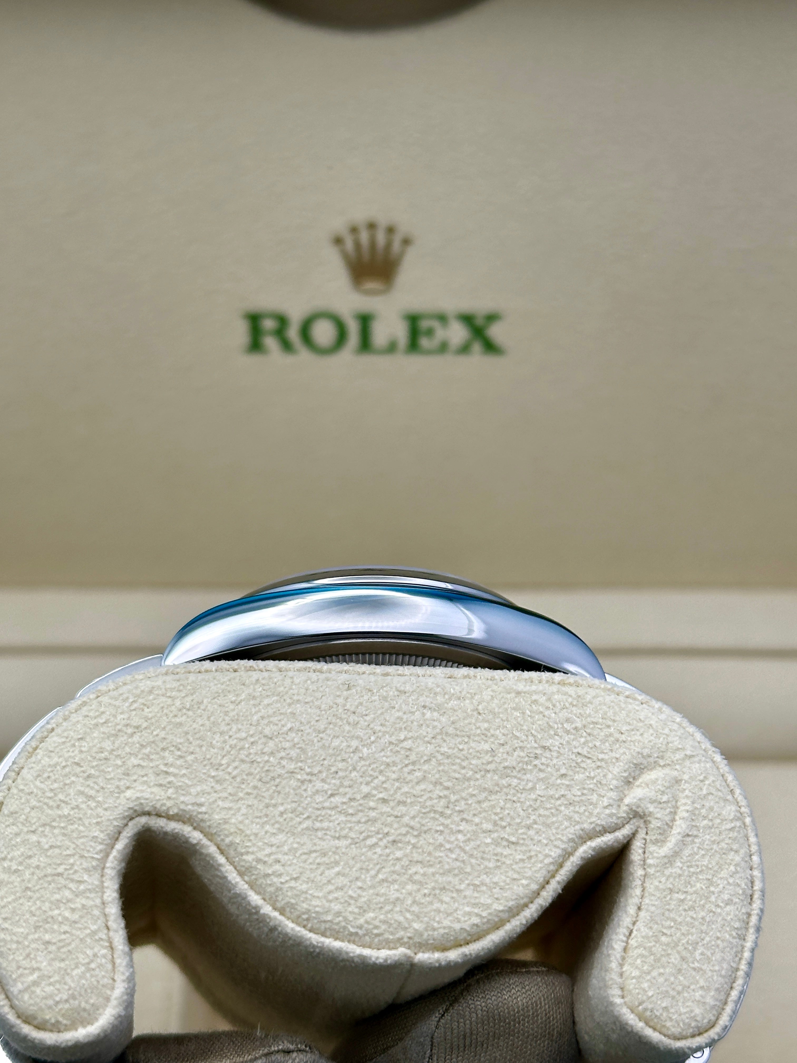 Rolex Oyster Perpetual 36 Turquoise Blue Celebration-motif Dial Stainless Steel