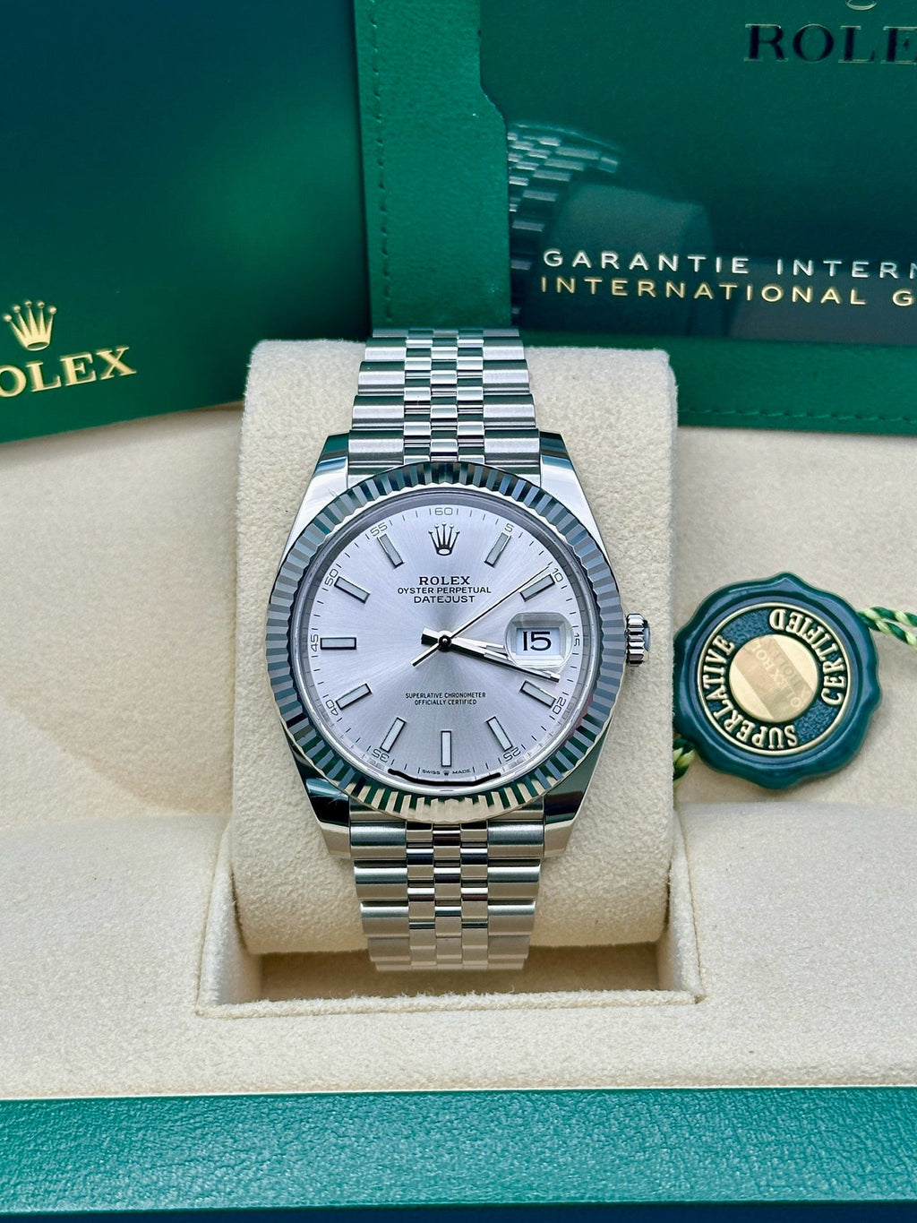 Rolex Steel and White Gold Rolesor Datejust 41  - Silver Index Dial - Jubilee Bracelet - 126334 sij