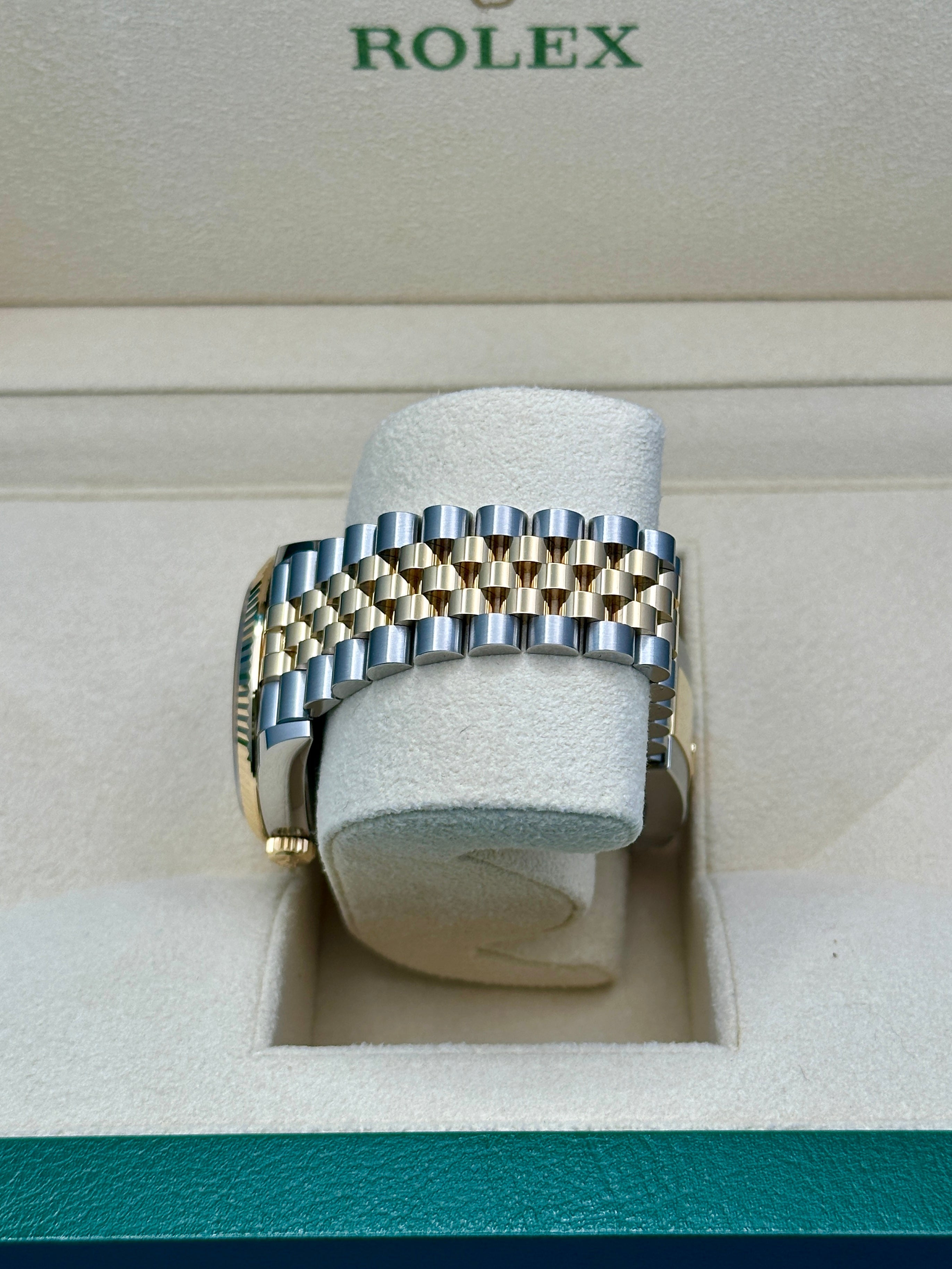 Rolex Steel and Yellow Gold Rolesor Datejust 36  - Olive Green Roman Dial - Jubilee Bracelet - 126233 ogdr69j