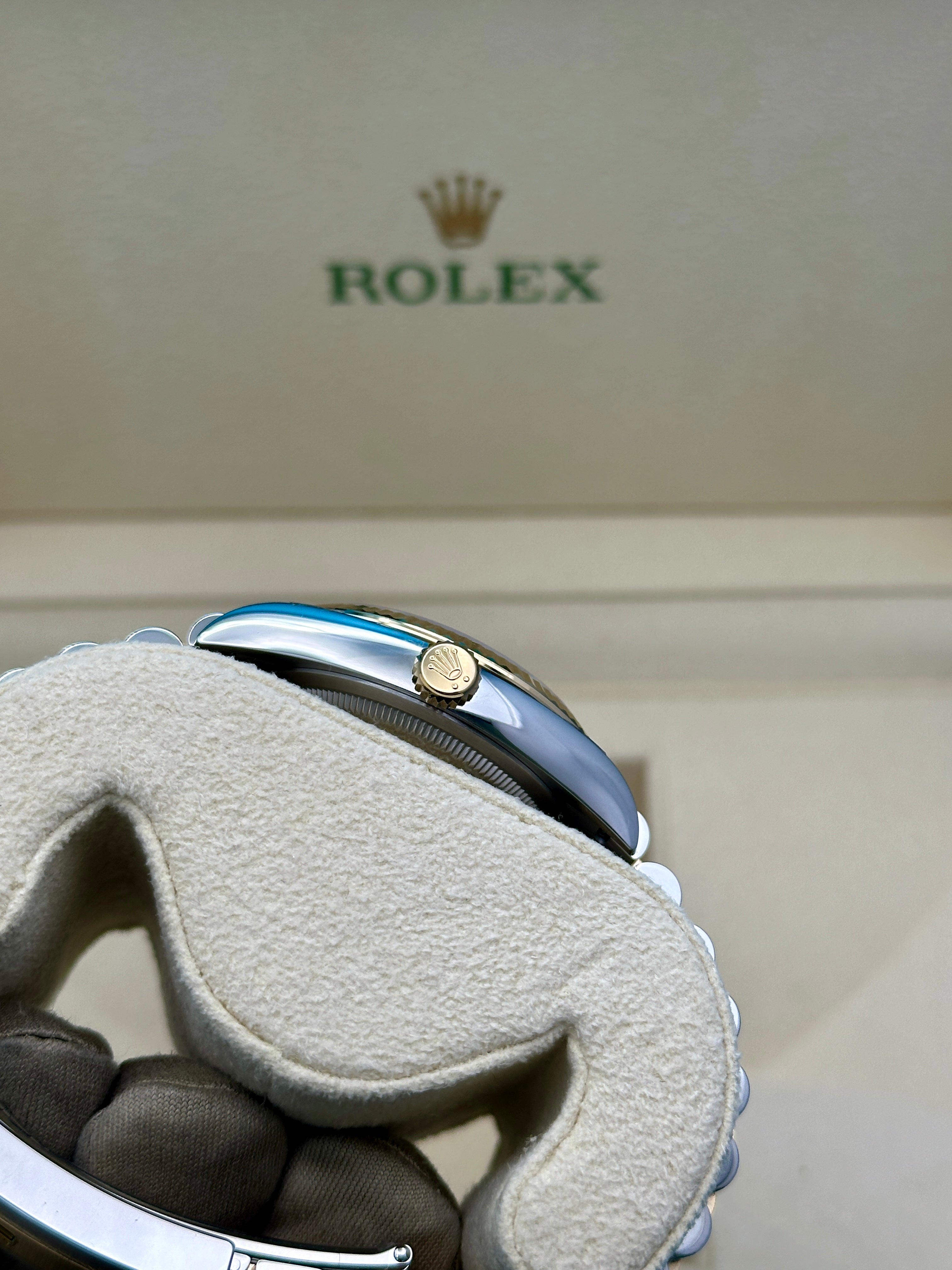 Rolex Yellow Rolesor Datejust 36  - Slate Roman Dial - Jubilee Bracelet - 126233
