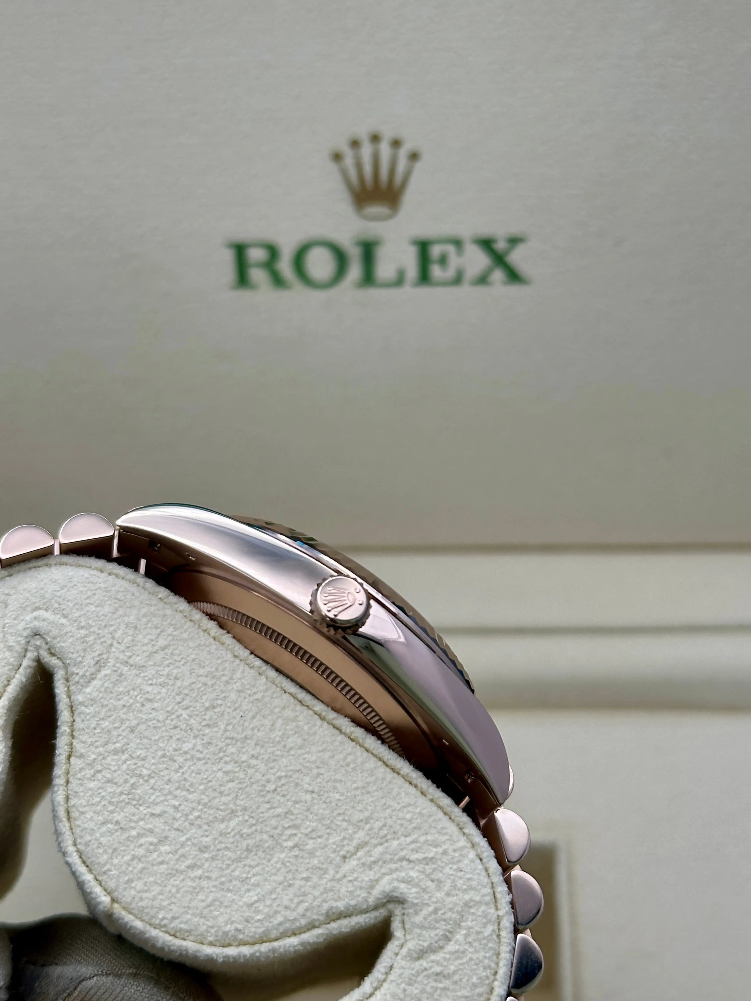 Rolex Everose Gold Day-Date 40 - Olive Green Bevelled Roman Dial - President Bracelet - 228235 ogrp