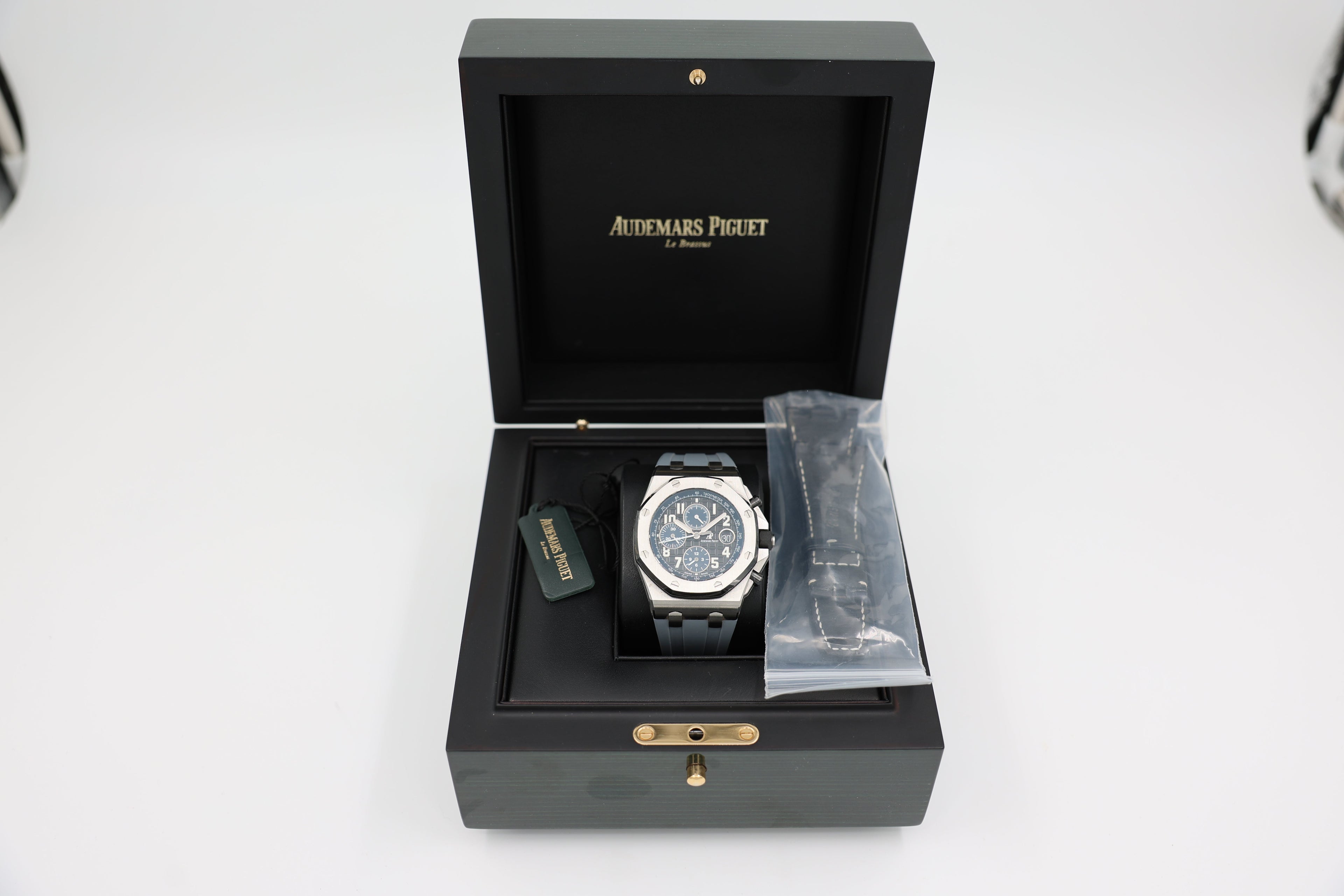 Audemars Piguet - Offshore Batman - 26470ST.OO.A101CR.01