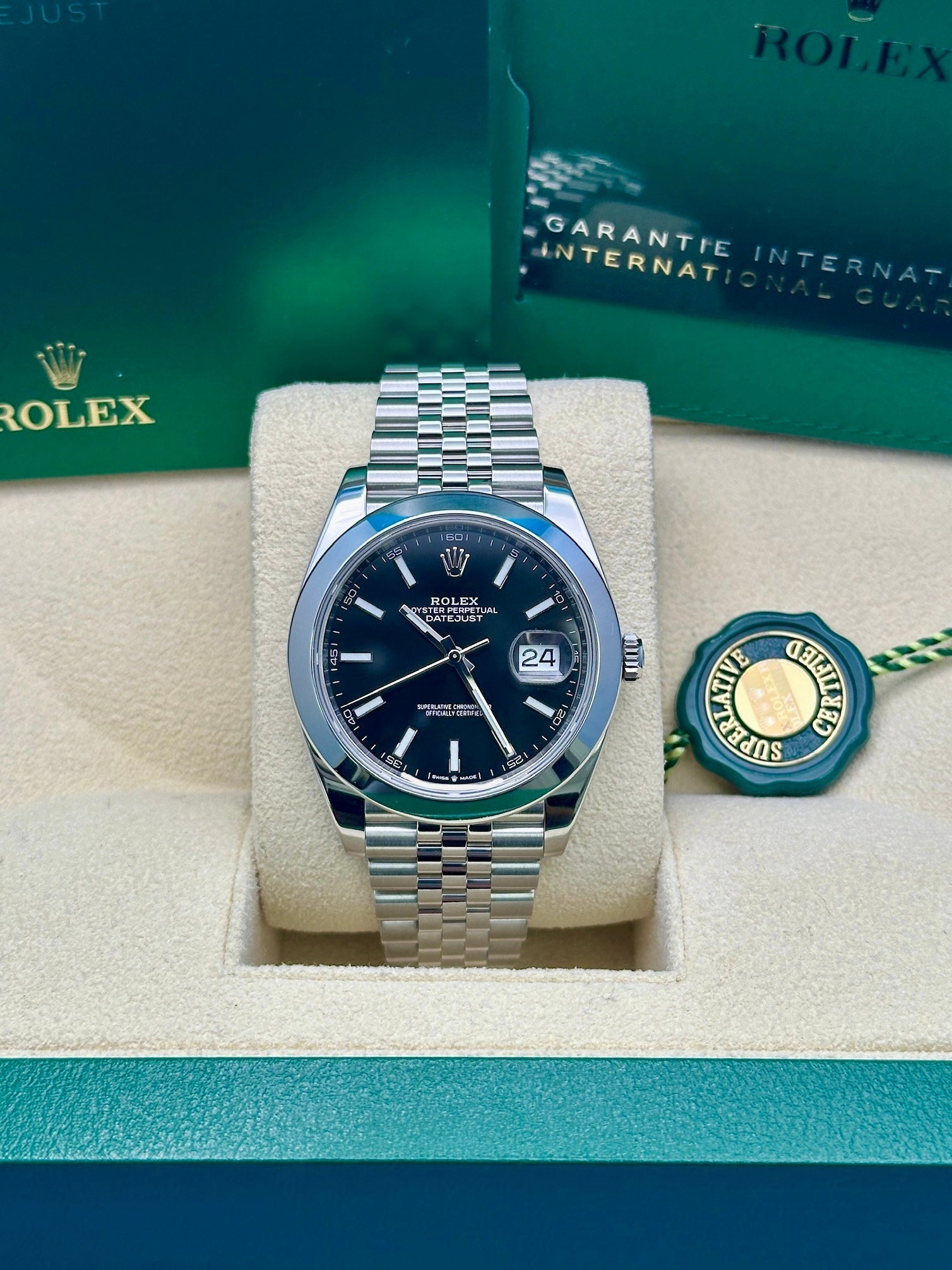 Rolex Steel Datejust 41  - Smooth Bezel - Black Index Dial - Jubilee Bracelet - 126300 bkij