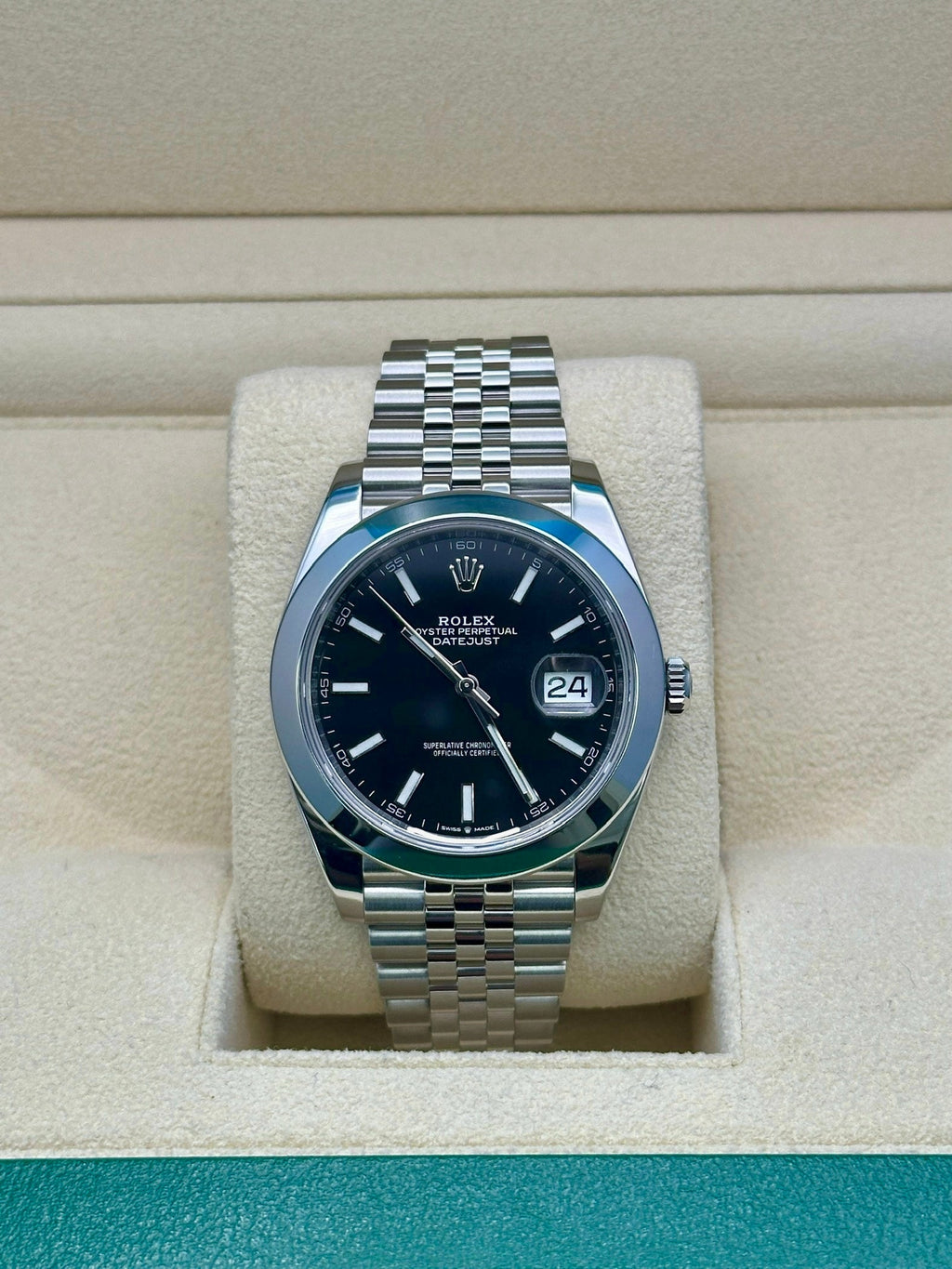 Rolex Steel Datejust 41  - Smooth Bezel - Black Index Dial - Jubilee Bracelet - 126300 bkij