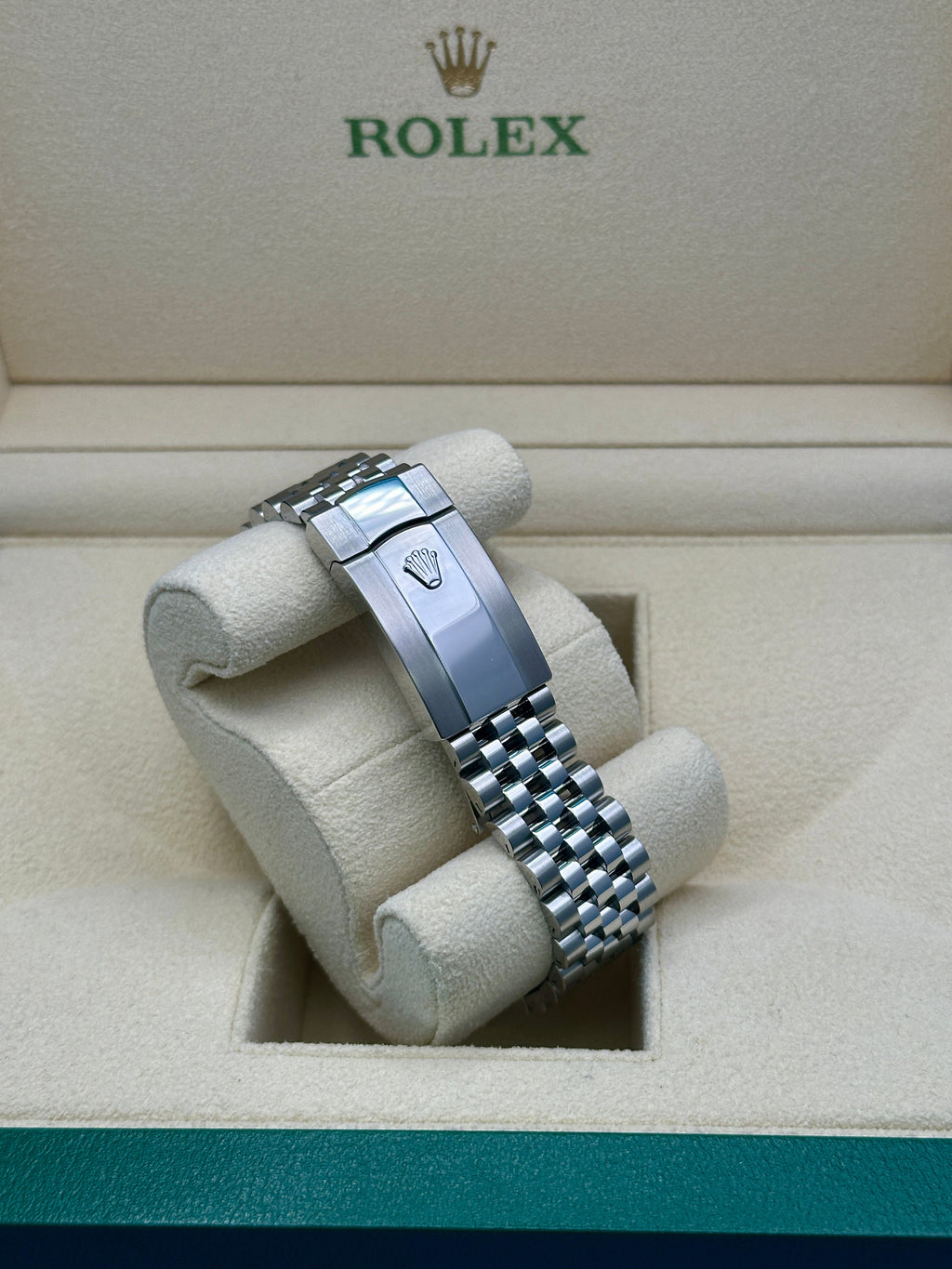 Rolex Steel Datejust 41  - Smooth Bezel - Black Index Dial - Jubilee Bracelet - 126300 bkij