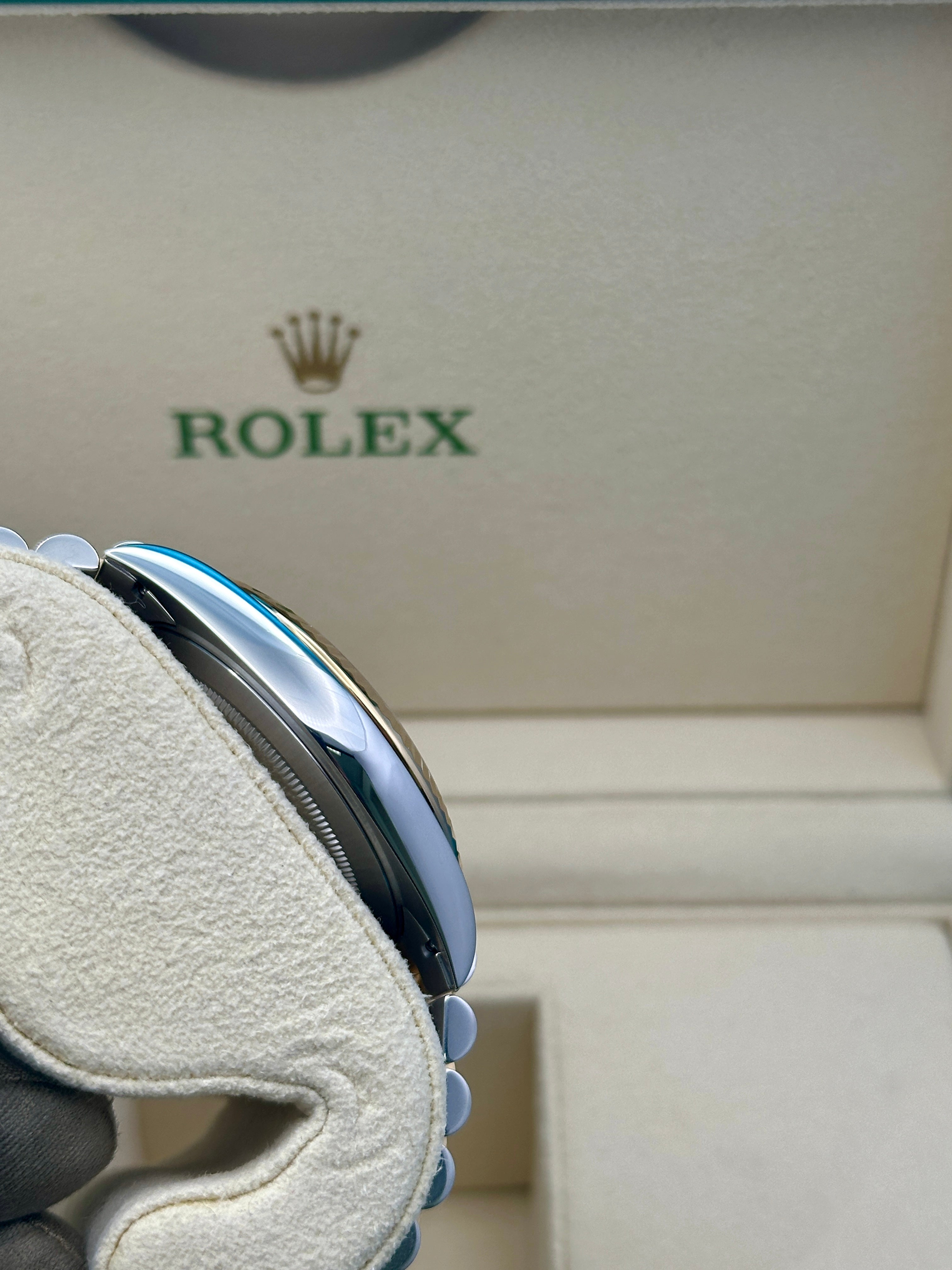Rolex Steel and Yellow Gold Rolesor Datejust 41  - Black Diamond Dial - Jubilee Bracelet - 126333 bkdj