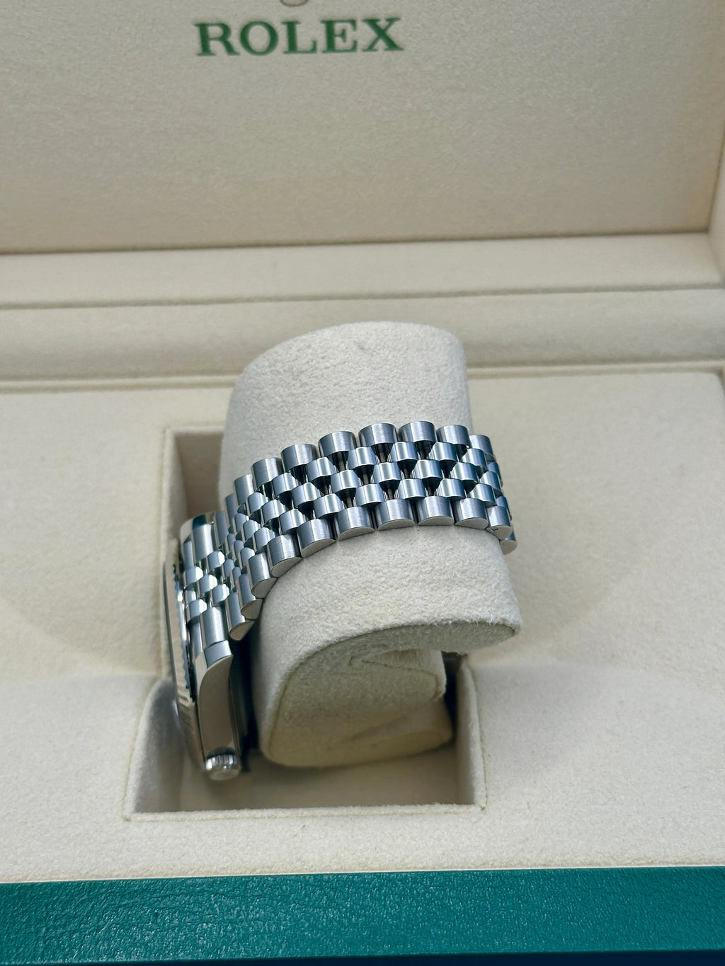 Rolex Oystersteel Datejust 41  - Smooth Bezel - Green Motif Dial - Jubilee Bracelet - 126300GMDJ