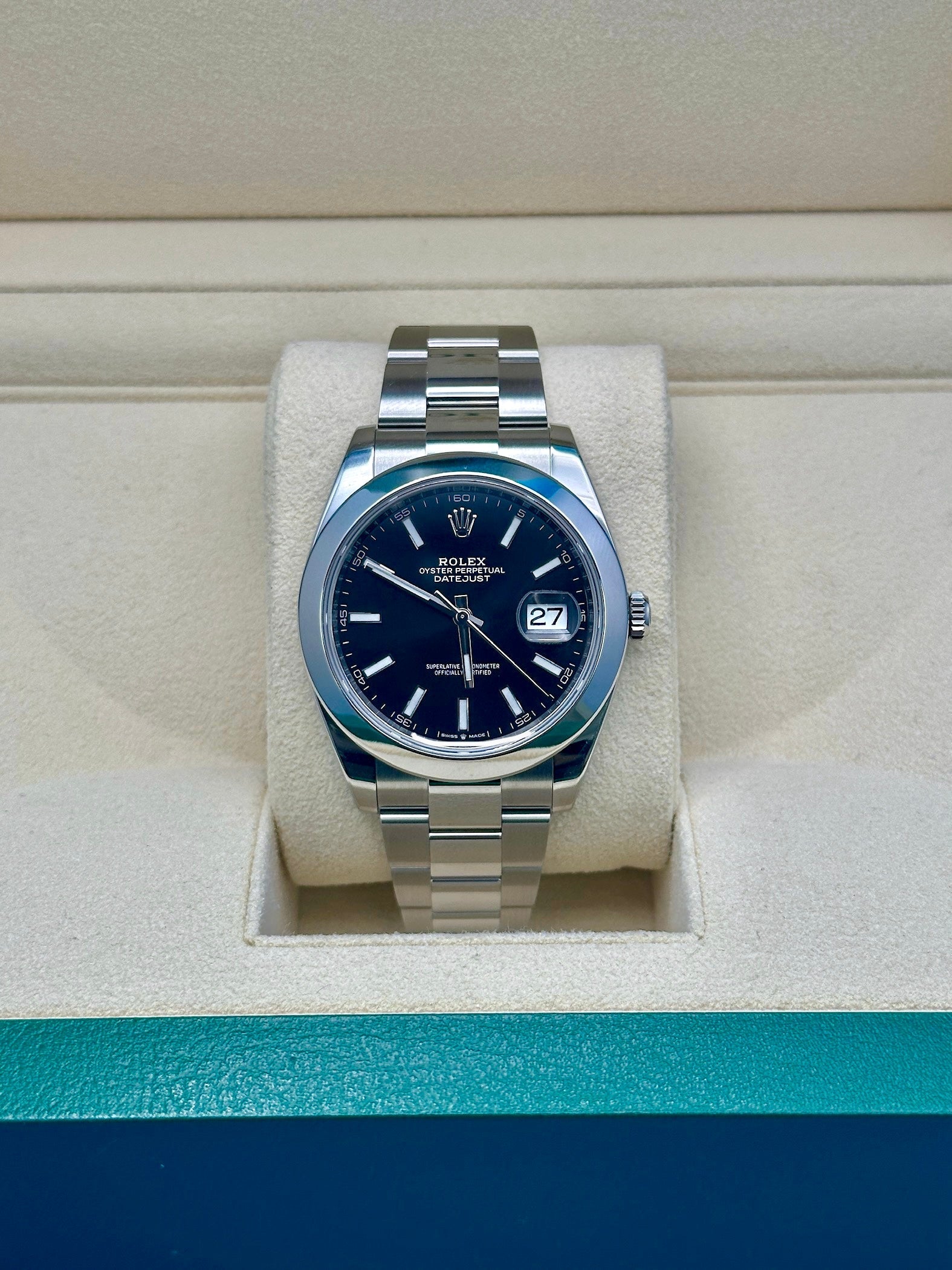 Rolex Steel Datejust 41  - Smooth Bezel - Black Index Dial - Oyster Bracelet - 126300 bkio