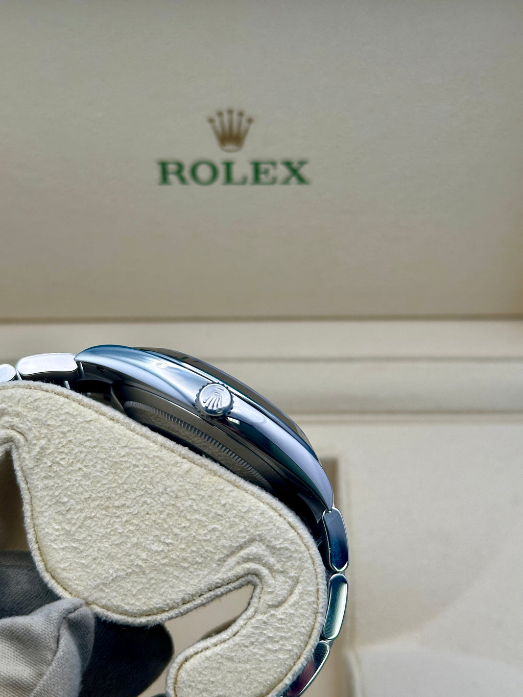 Rolex Steel Datejust 41  - Smooth Bezel - Blue Roman Dial - Oyster Bracelet - 126300 blro