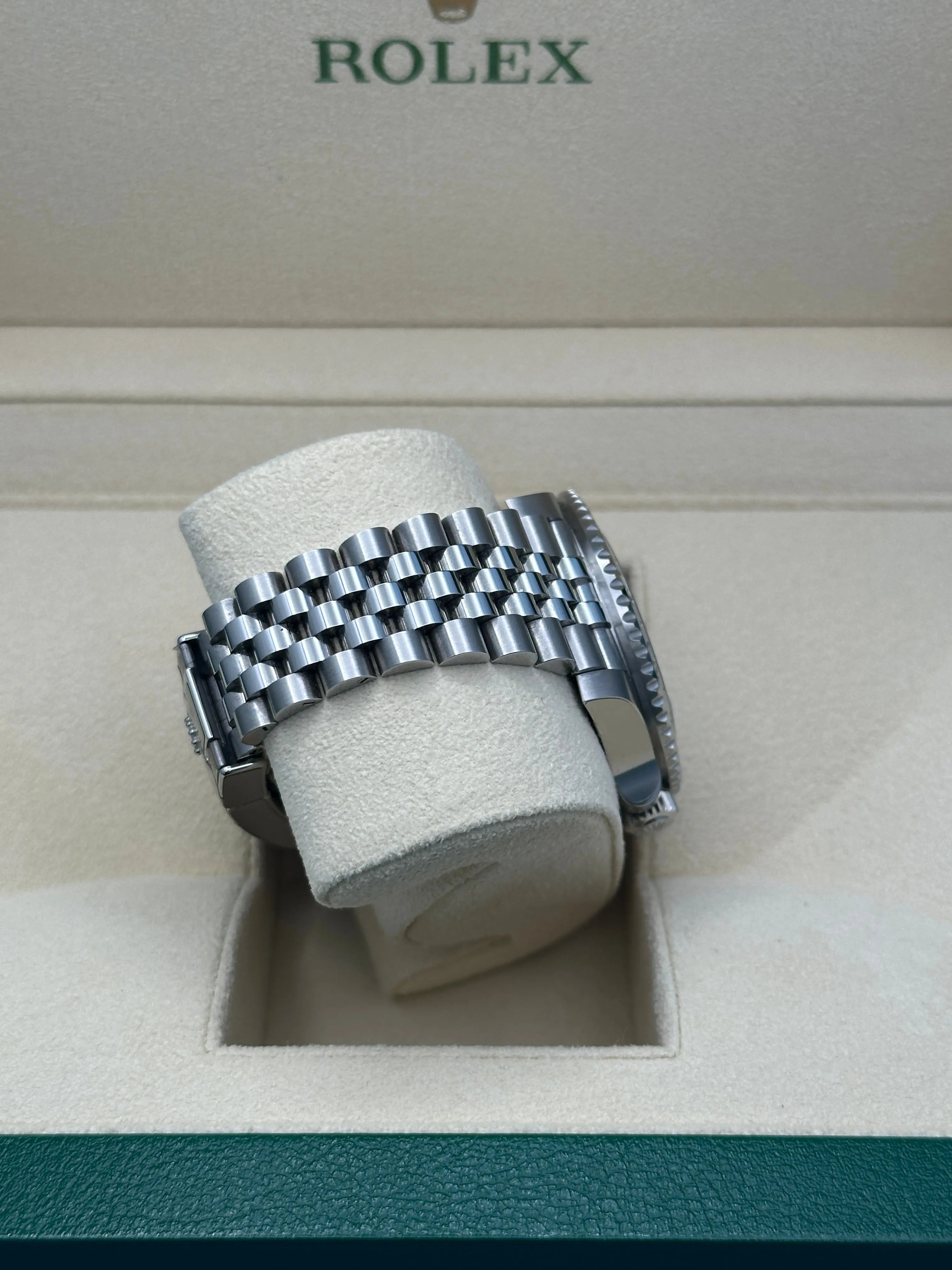 Rolex Steel GMT-Master II 40  - Black And Grey Bruce Wayne Bezel - Black Dial - Jubilee Bracelet - 126710GRNR