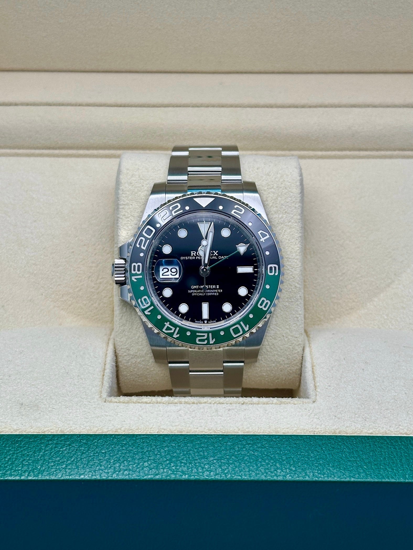 Rolex Oystersteel "Sprite" GMT-Master II  - Bidirectional Rotatable 24-Hour Graduated Bezel - 126720vtnr