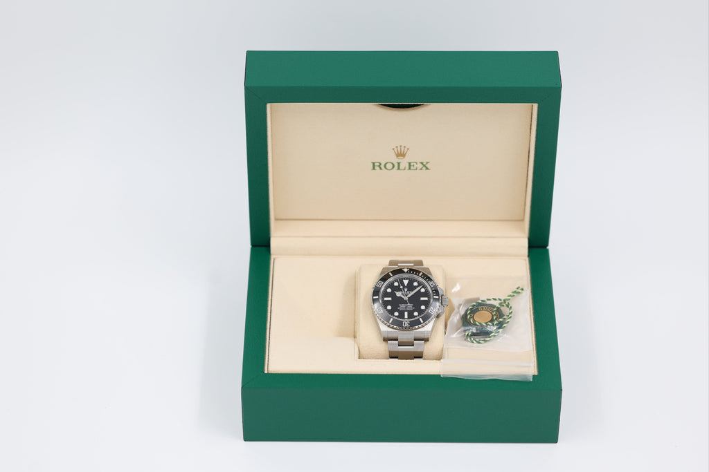 Rolex - Submariner - Dial Black - 124060 - 2022