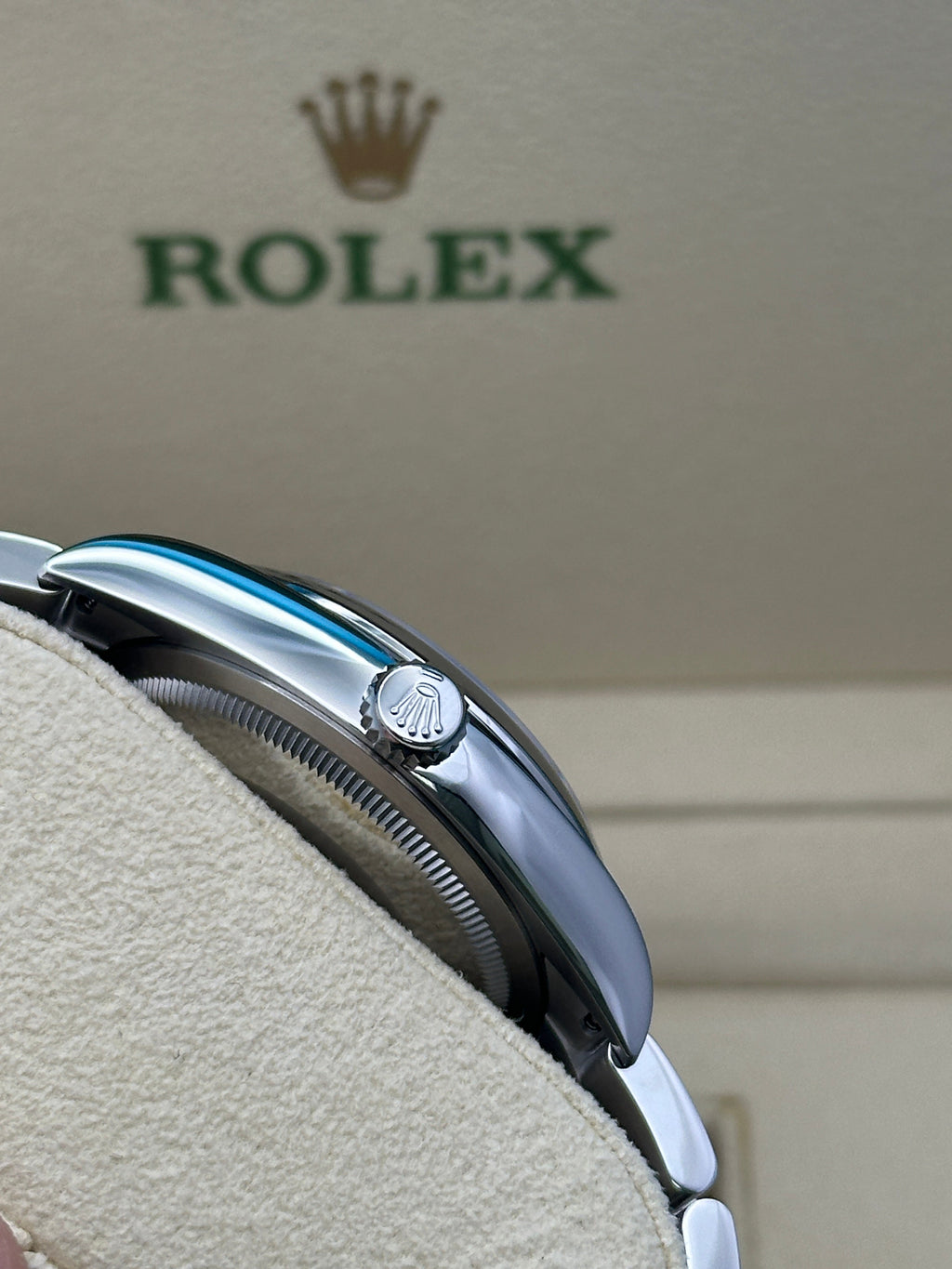 Rolex Oyster Perpetual 36  - Blue Index Dial - Oyster Bracelet - 126000 bluio