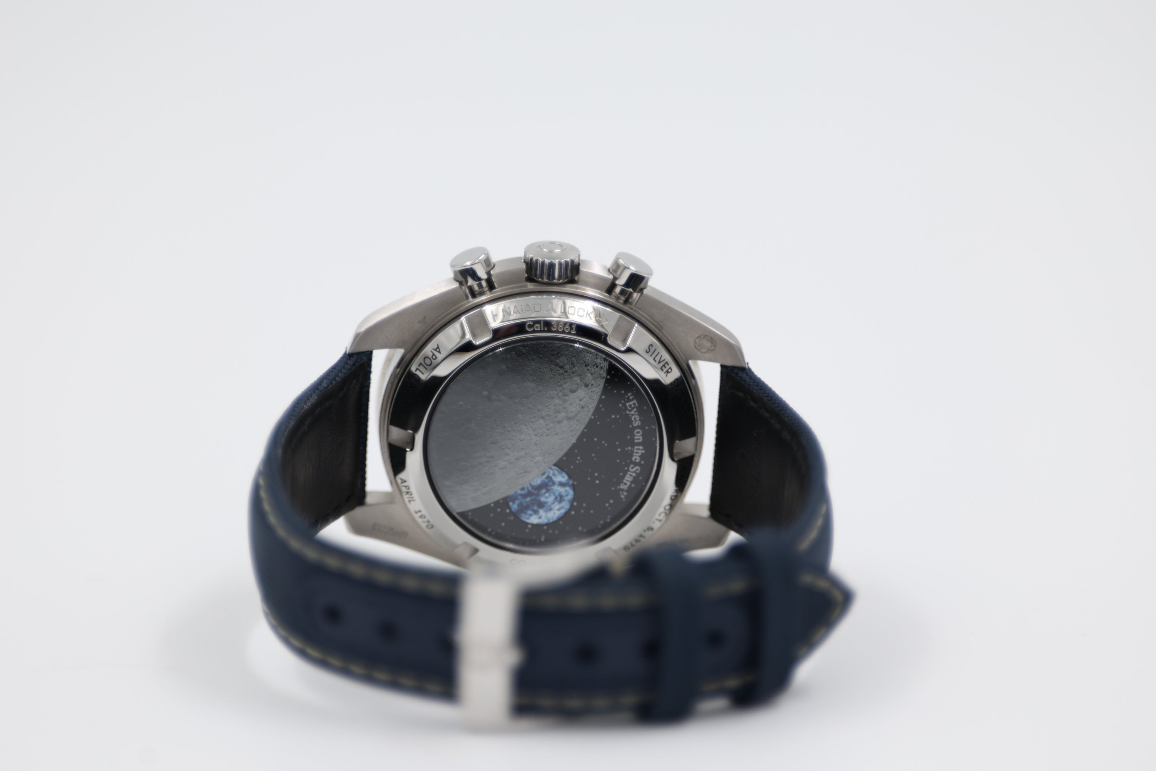 Omega - Speedmaster Silver Snoopy Award 50th Anniversary -310.32.42.50.02.001 - 2021