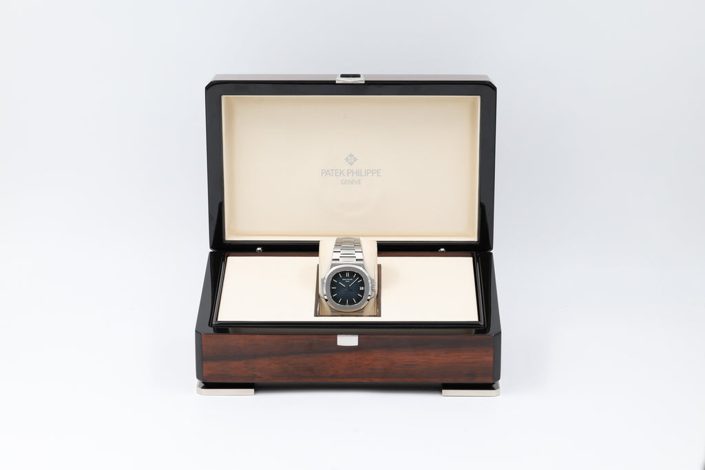 Patek Philippe - Nautilus - Blue Dial - 5711/1A-001 - 2007