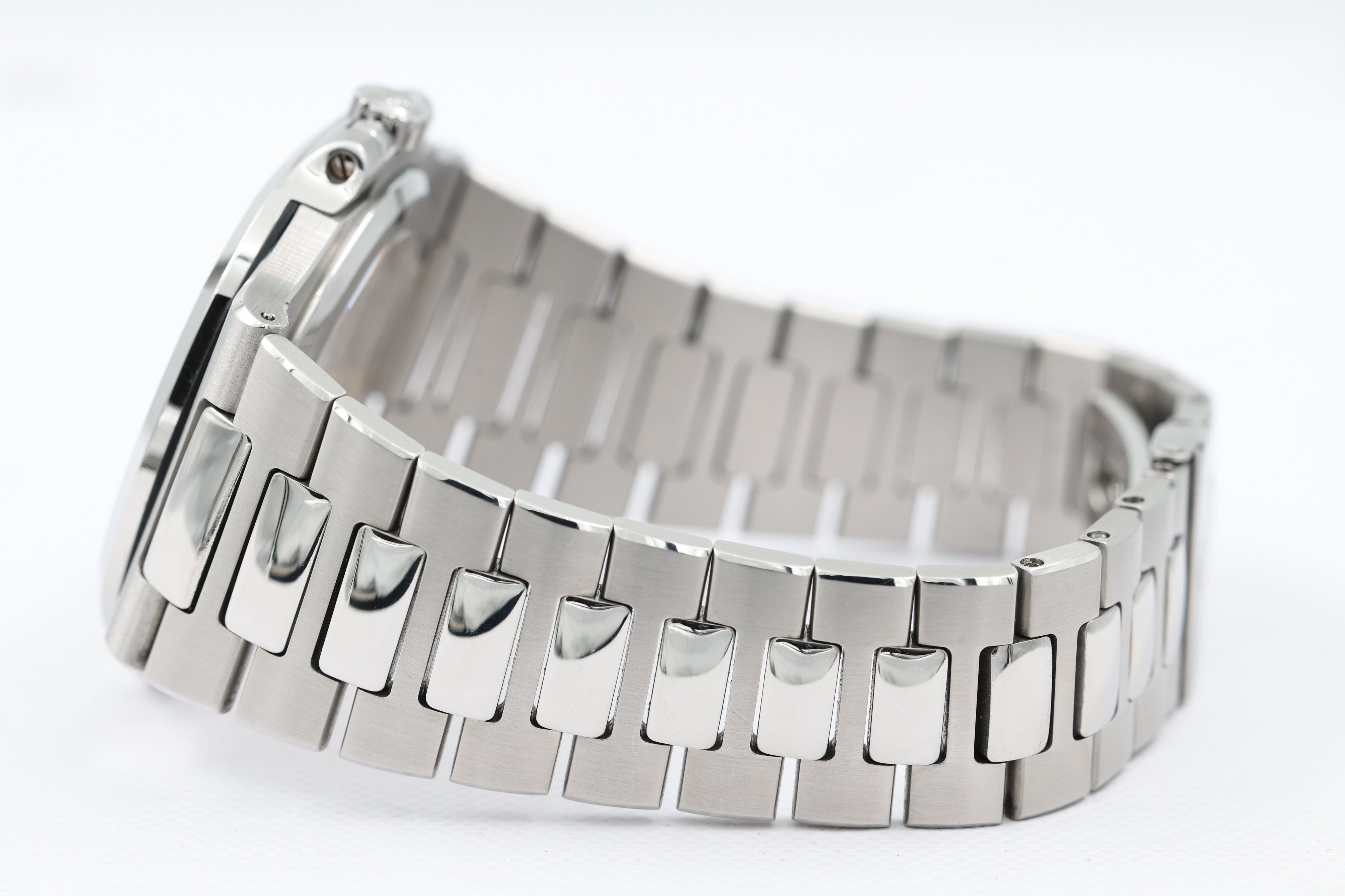 Patek Philippe - Nautilus - Blue Dial - 5711/1A-001 - 2007