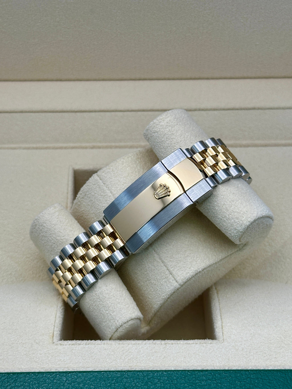 Rolex Steel and Yellow Gold Rolesor Datejust 36  - Champagne Index Dial - Jubilee Bracelet - 126233 chij