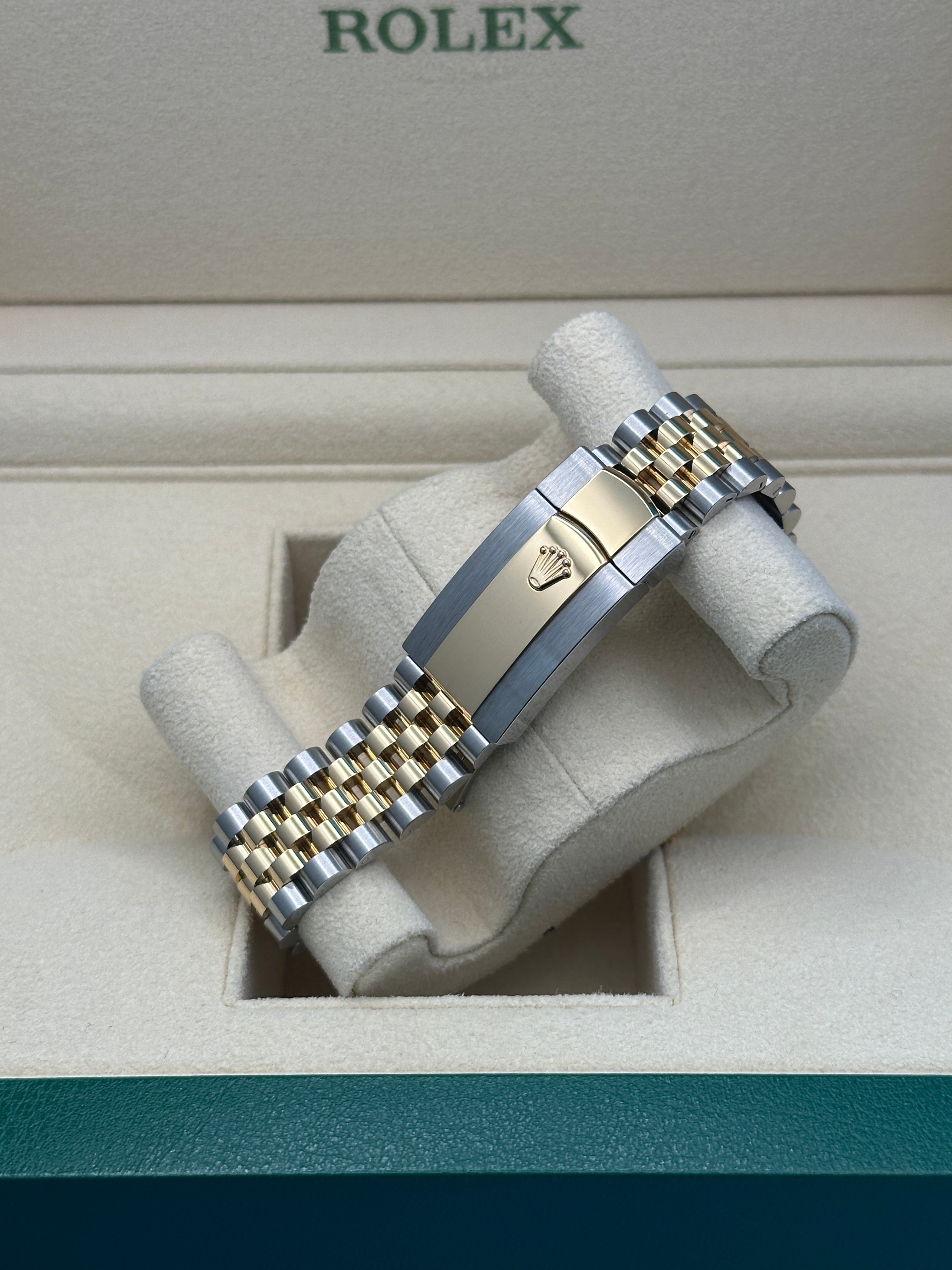 Rolex Steel and Yellow Gold Rolesor Datejust 41  - Champagne Diamond Dial - Jubilee Bracelet - 126333 chdj