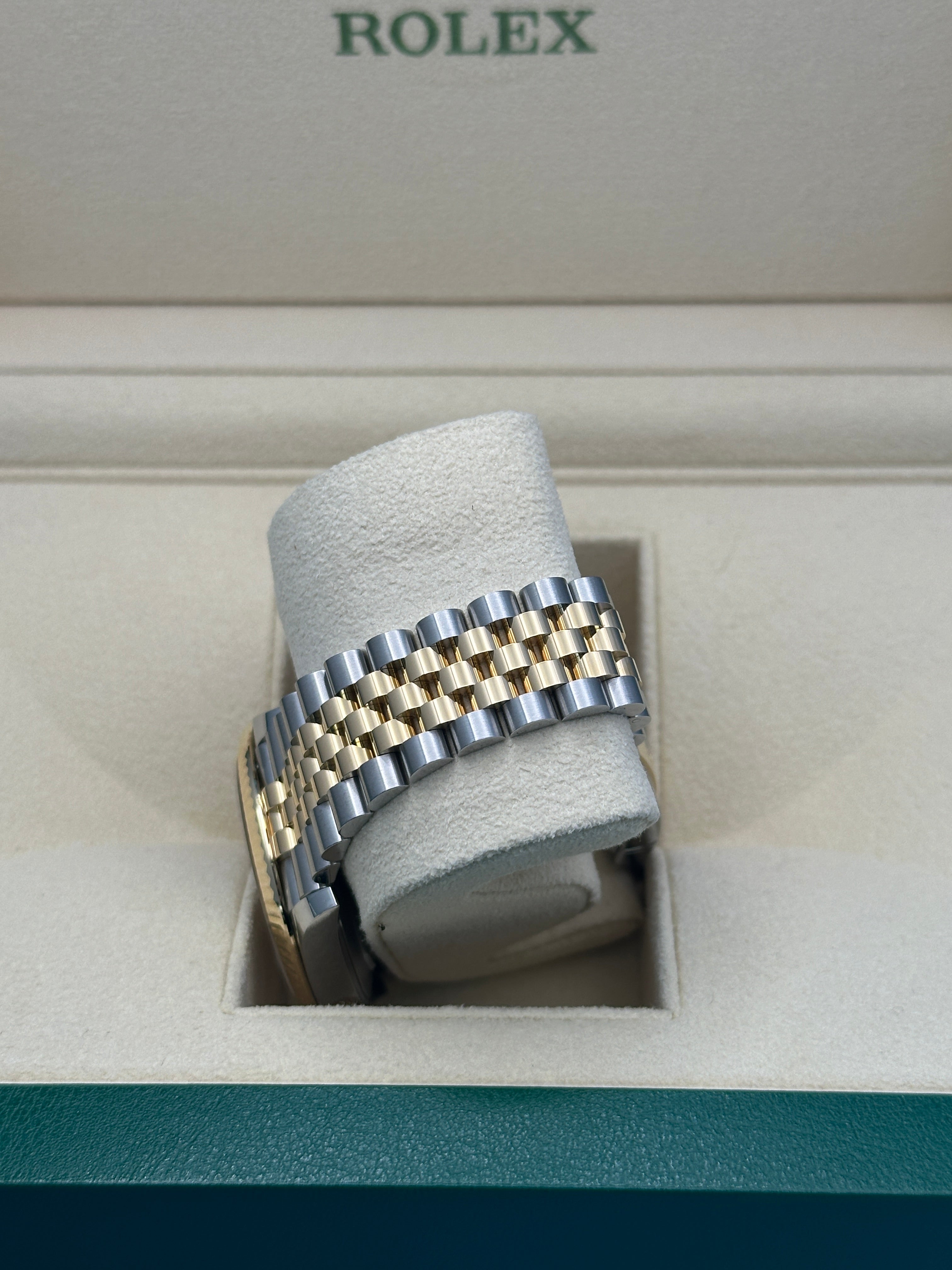 Rolex Steel and Yellow Gold Rolesor Datejust 41  - Champagne Diamond Dial - Jubilee Bracelet - 126333 chdj