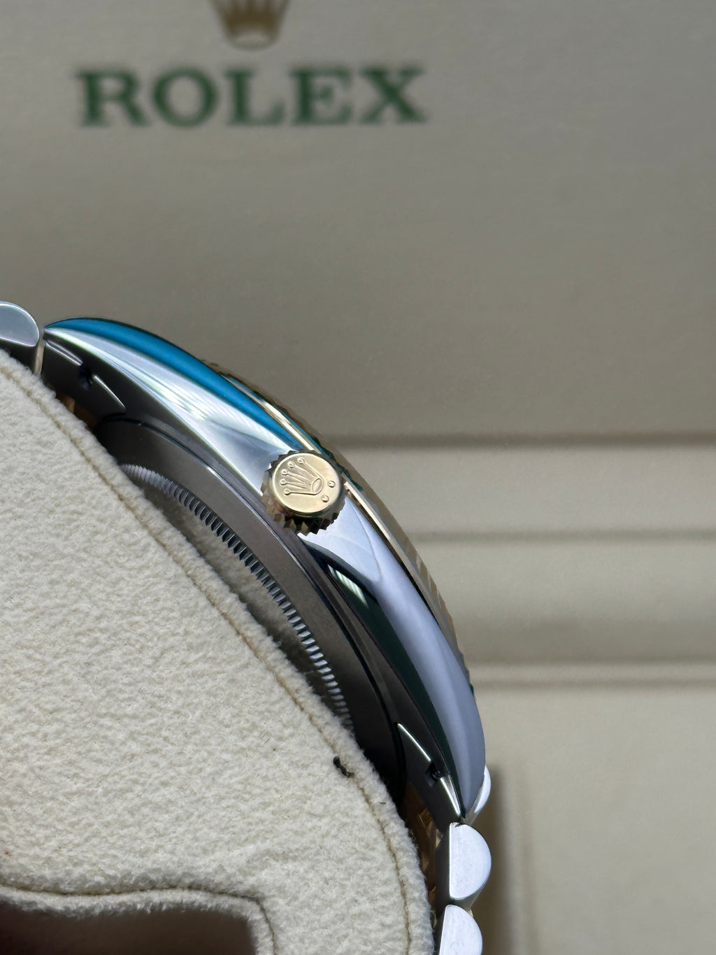 Rolex Steel and Yellow Gold Rolesor Datejust 41  - Champagne Index Dial - Jubilee Bracelet - 126333 chij