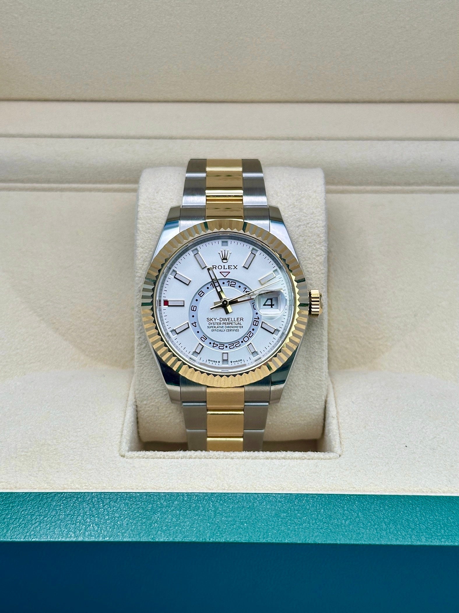 Rolex Sky Dweller 42 White Dial Yellow Gold Stainless Steel Oyster Mens  336933