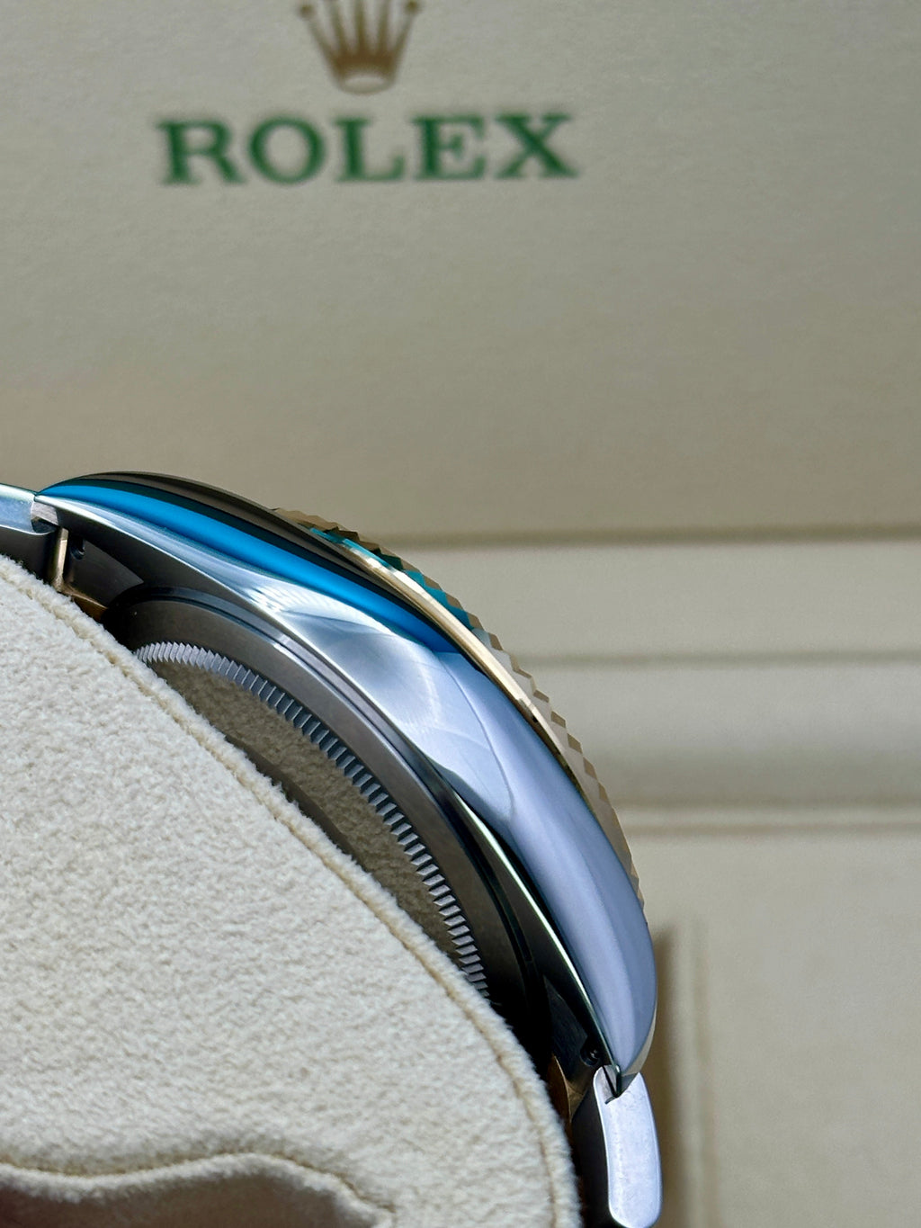 Rolex Sky Dweller 42 White Dial Yellow Gold Stainless Steel Oyster Mens  336933
