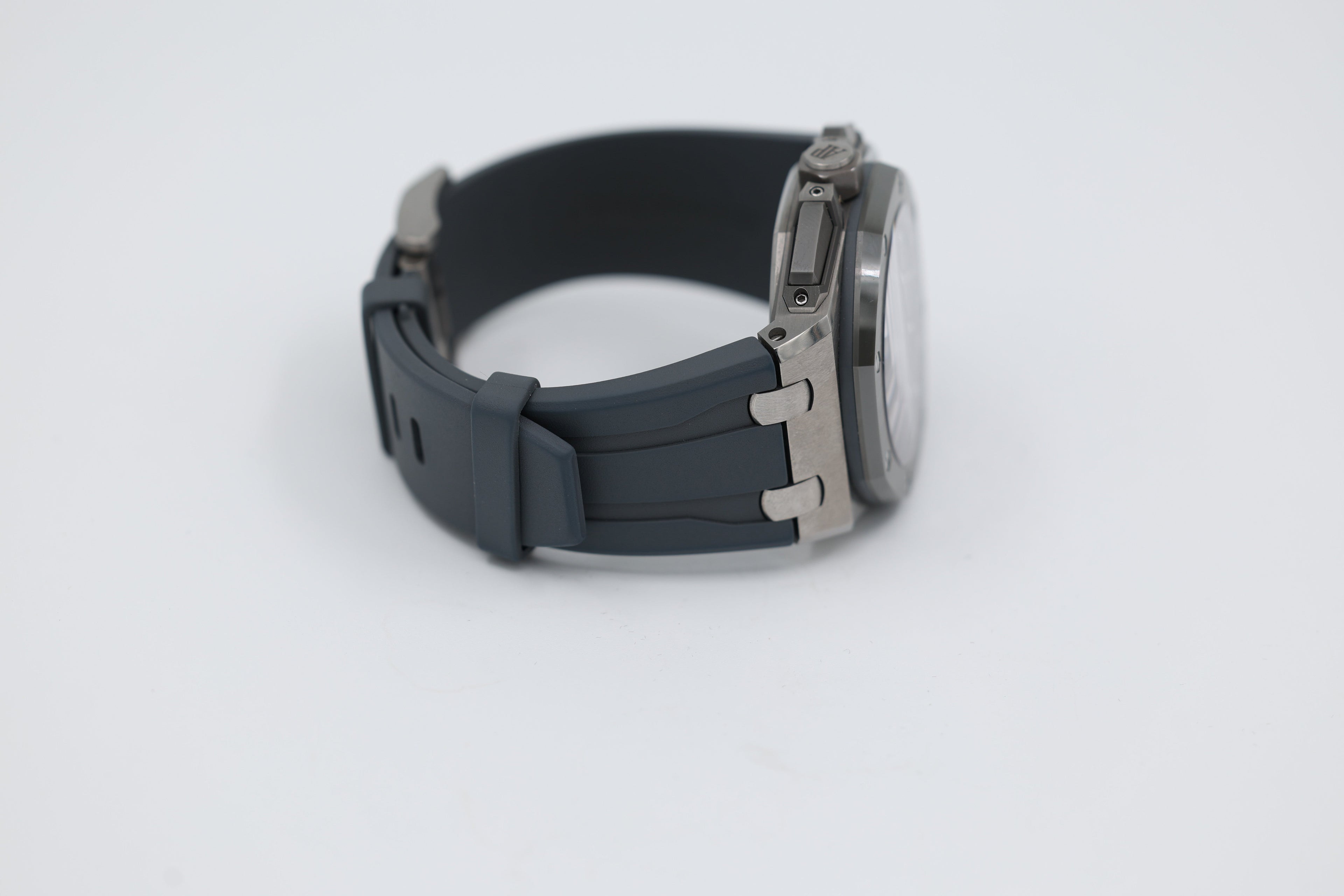 Audemars Piguet - Offshore - Grey/Blue Dial - 26420IO - 2022