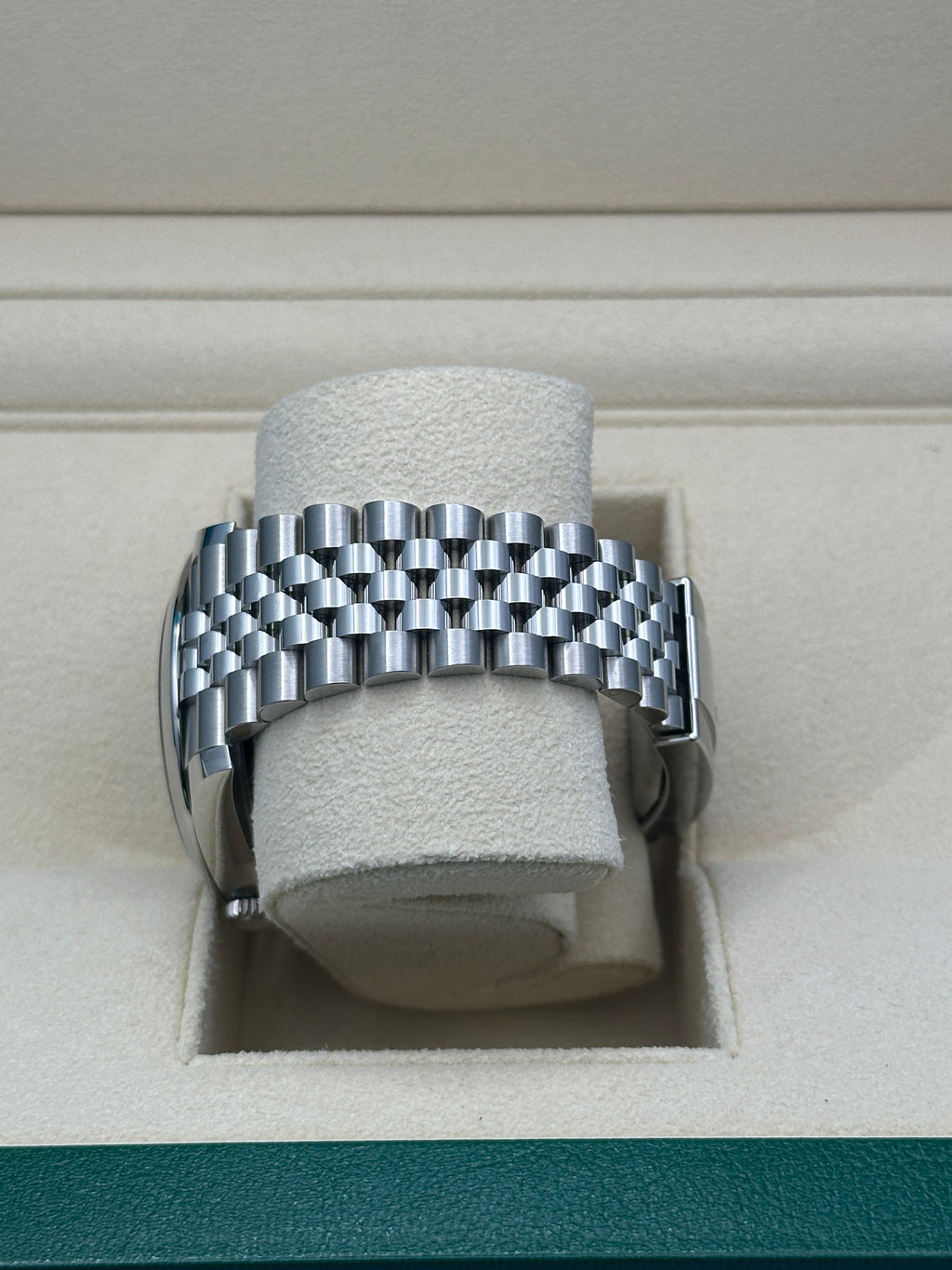Rolex Steel Datejust 41  - Smooth Bezel - White Roman Dial - Jubilee Bracelet - 126300 wrj