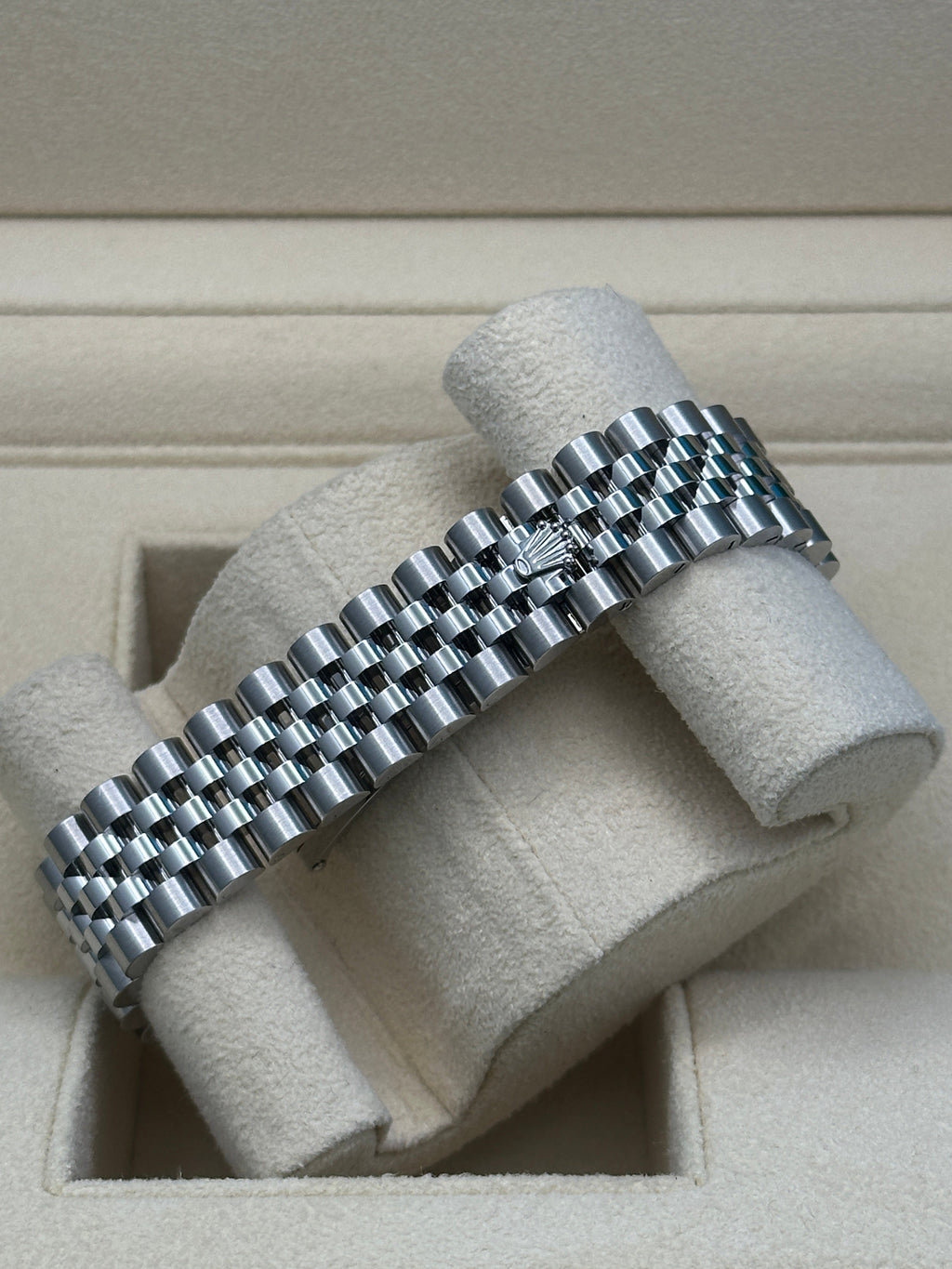Rolex Steel and White Gold Datejust 31  - White Mother-Of-Pearl Diamond Dial - Jubilee Bracelet - 278274 mdj